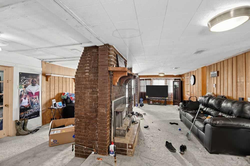 146 Dallas 401 Property Photo 36