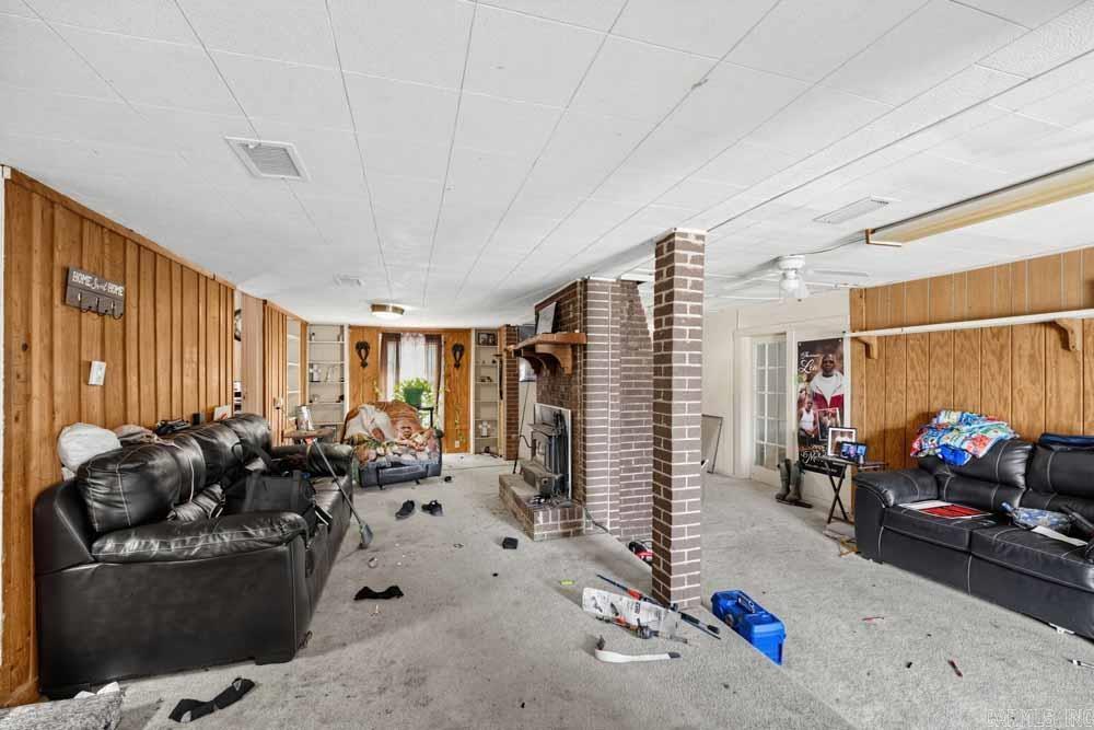 146 Dallas 401 Property Photo 38