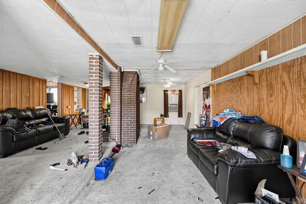 146 Dallas 401 Property Photo 40