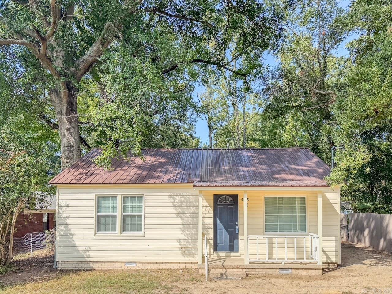 1512 Mchenry Street Property Photo 1