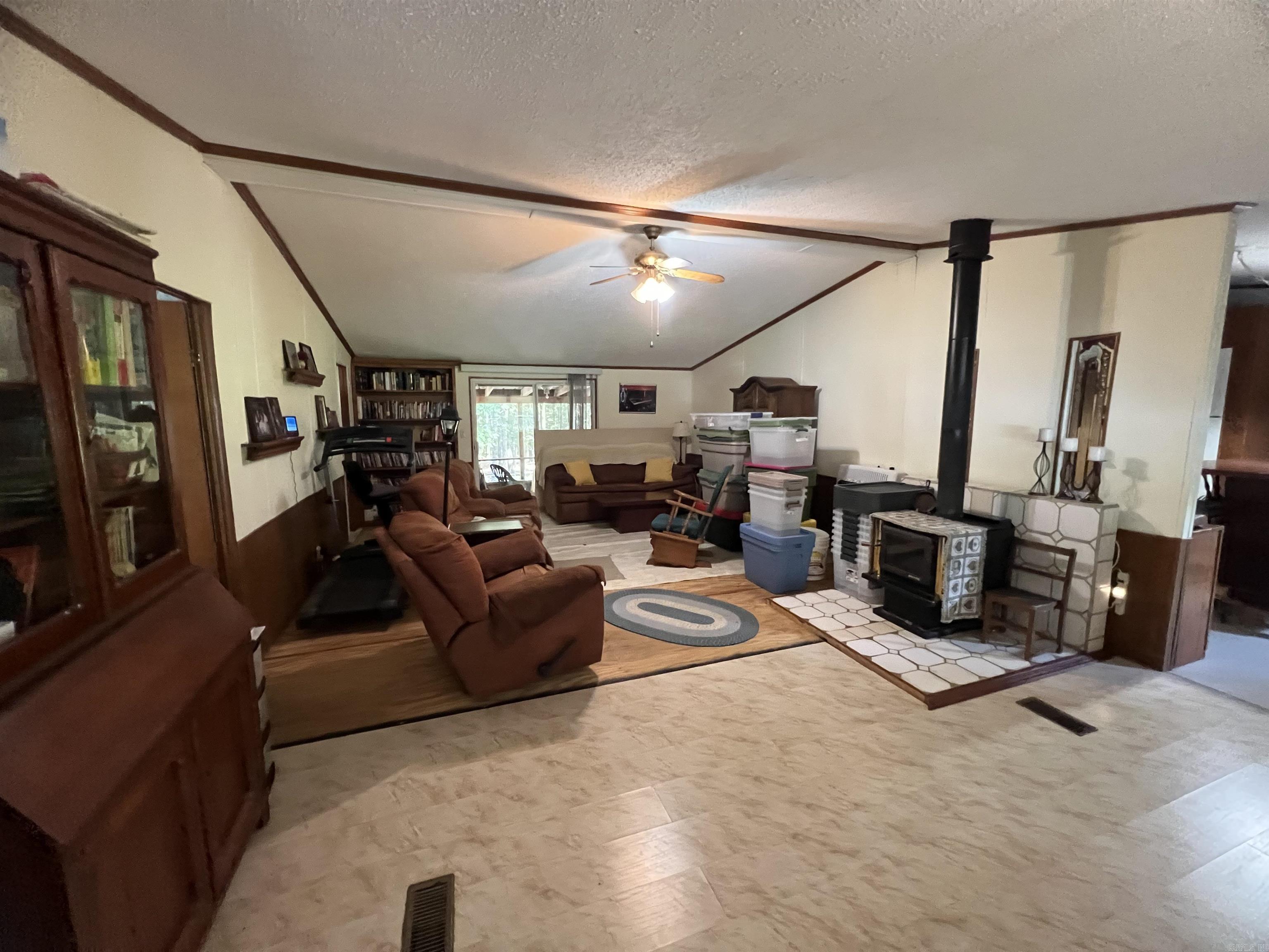 204 Adrianne Avenue Property Photo 15