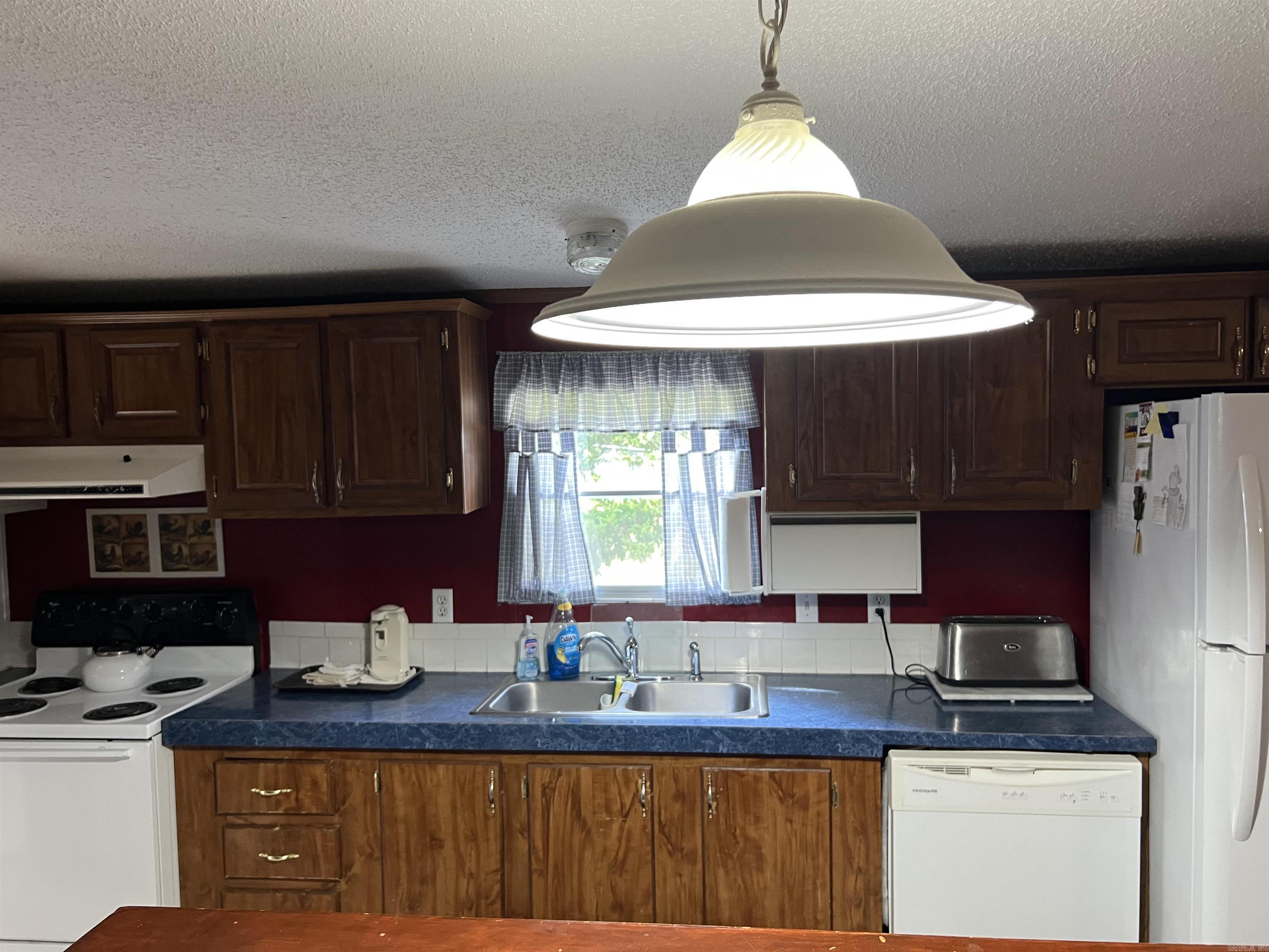 204 Adrianne Avenue Property Photo 16