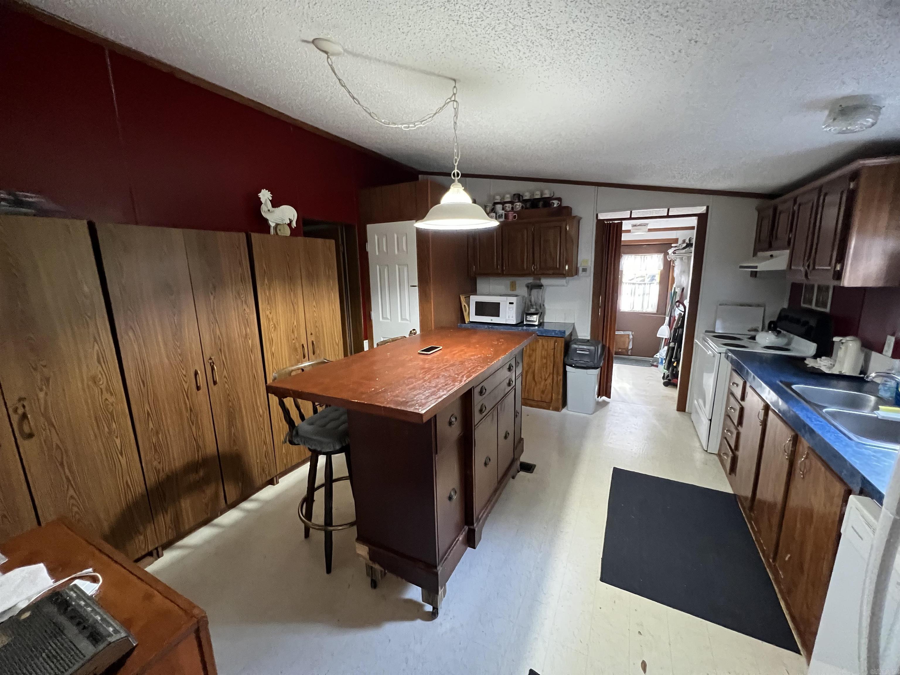 204 Adrianne Avenue Property Photo 21