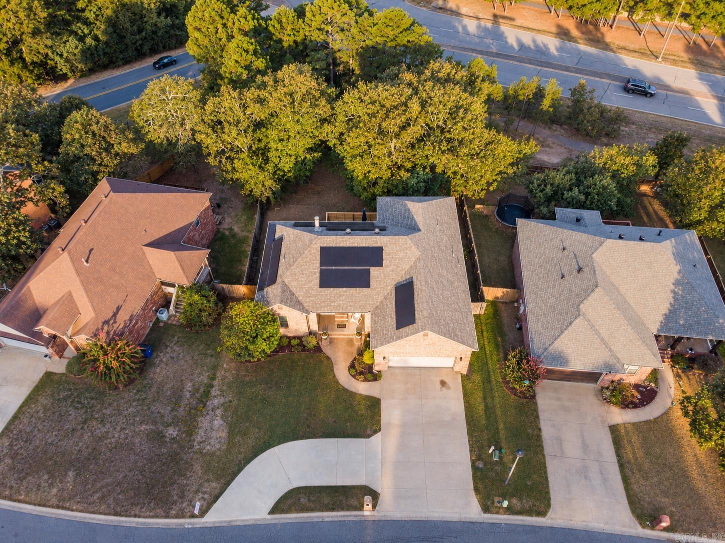 146 Pleasantwood Drive Property Photo 3