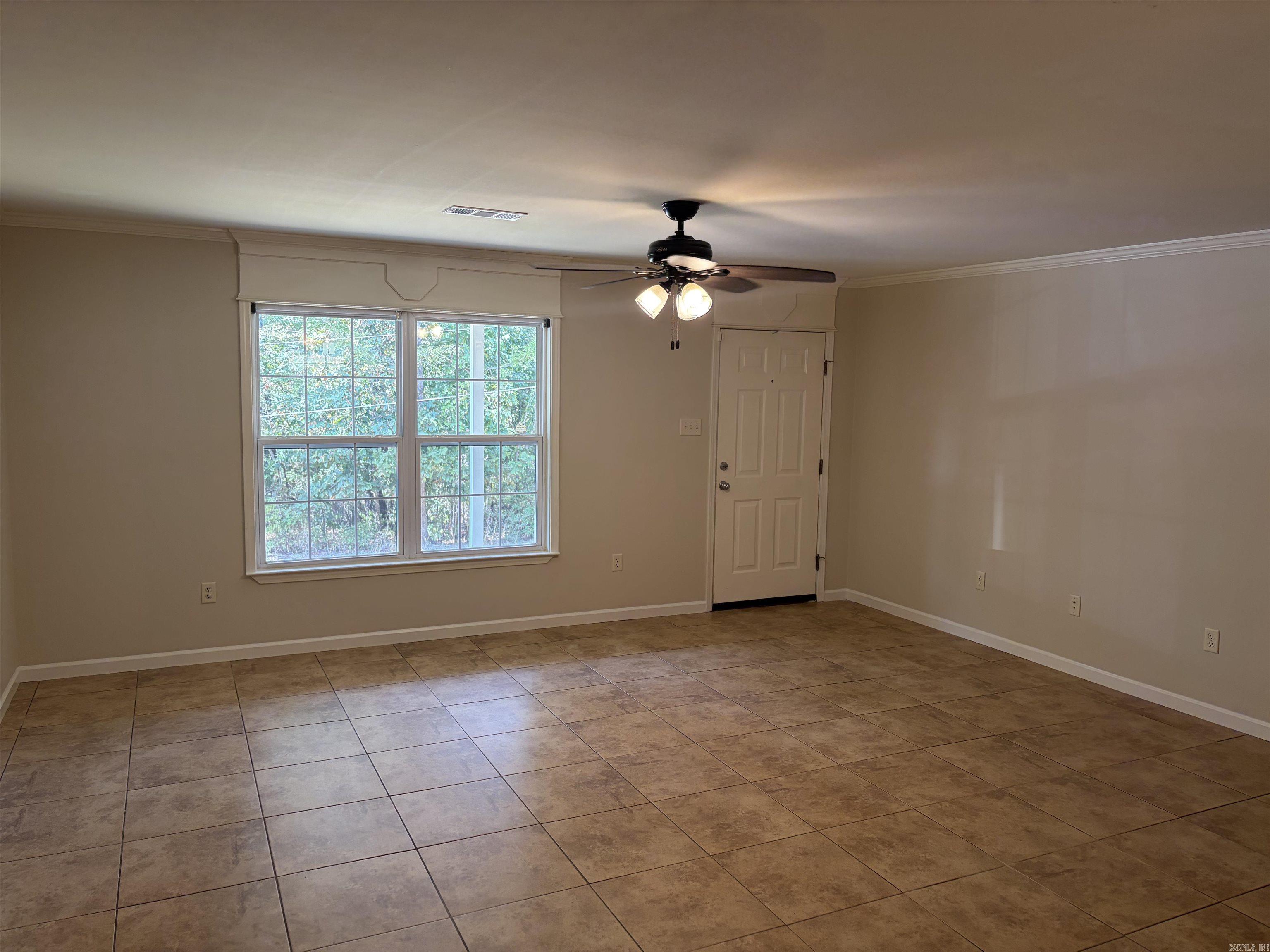 7026 Carter Lane Property Photo 3