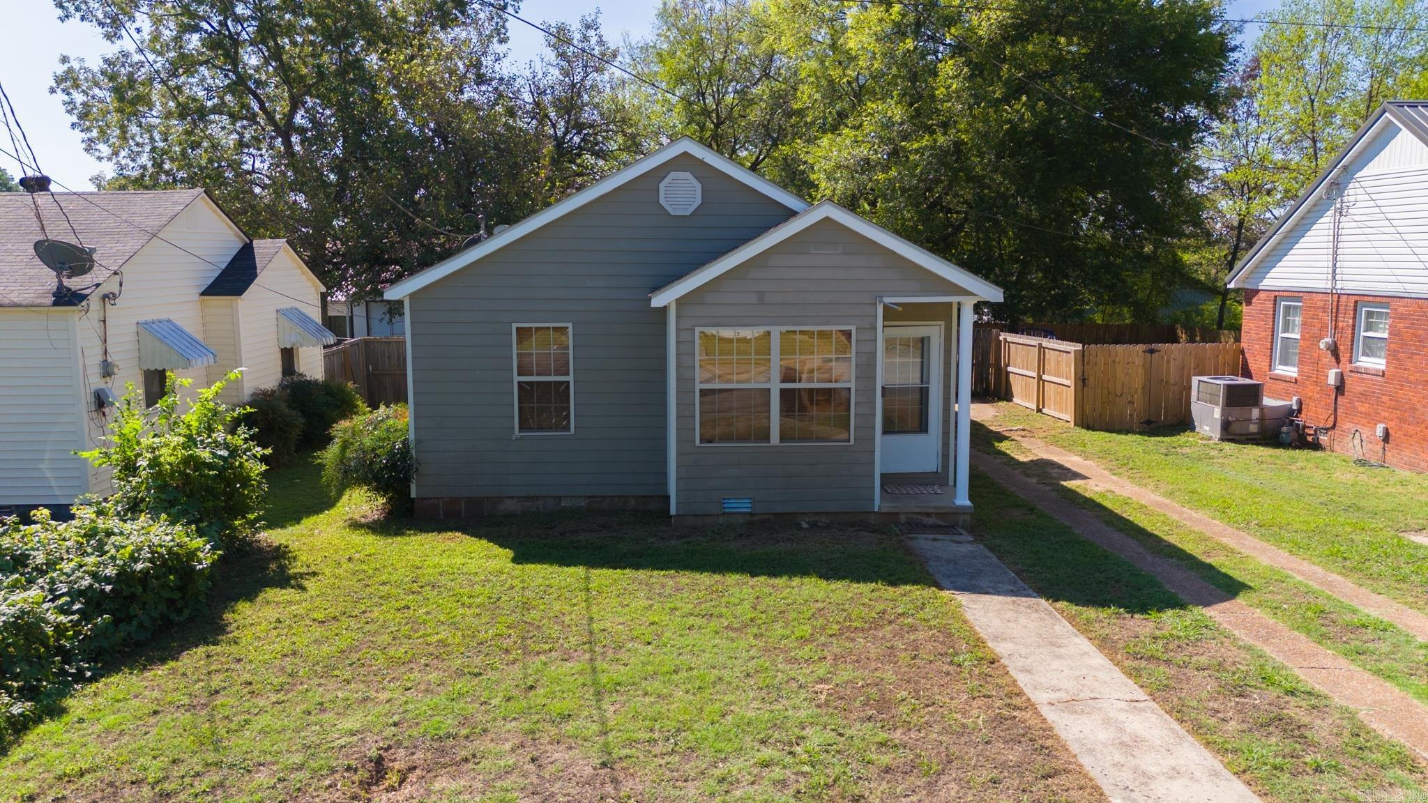 2060 E College Property Photo 2