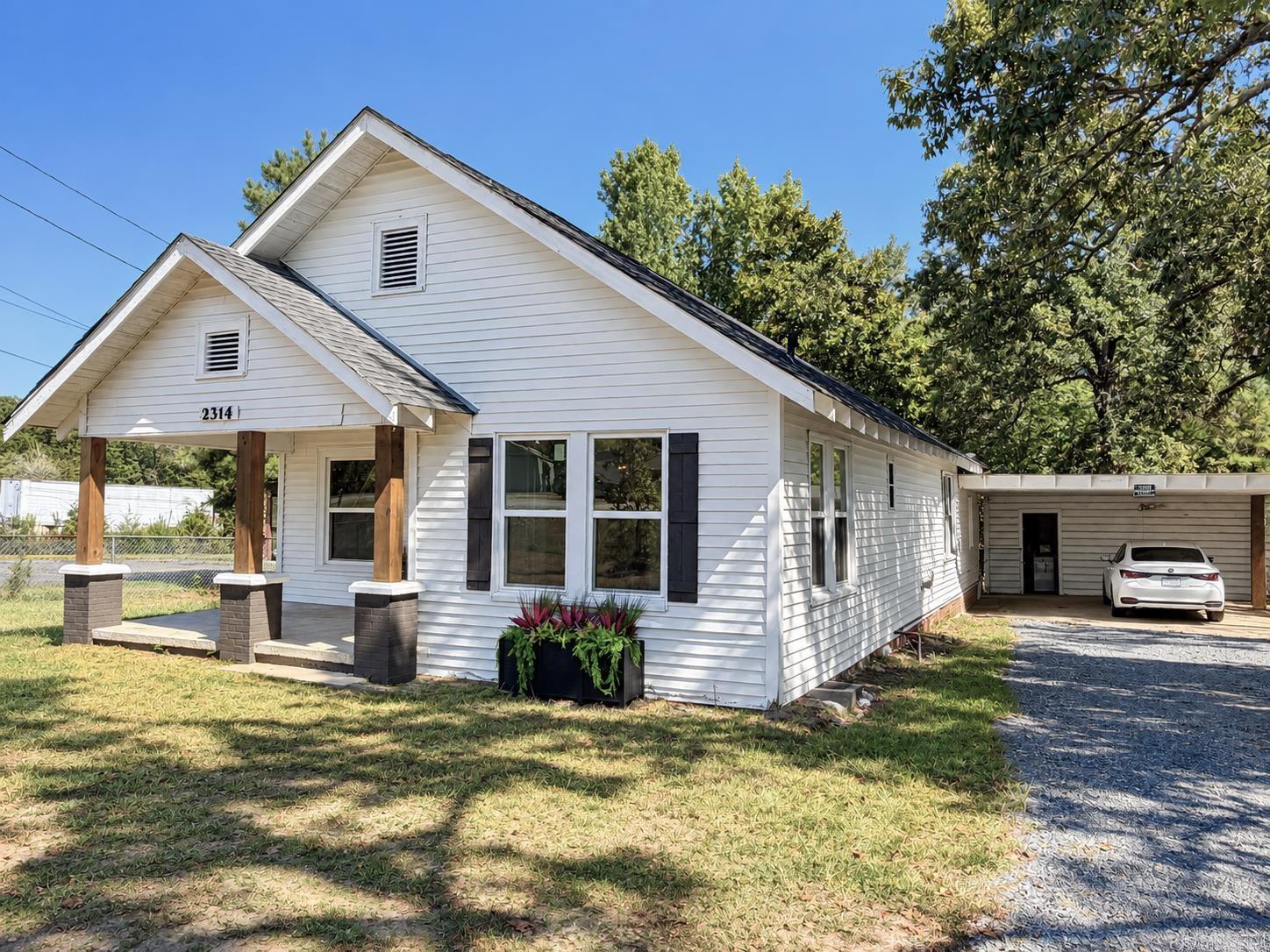 2314 Highway 167 North Property Photo 1