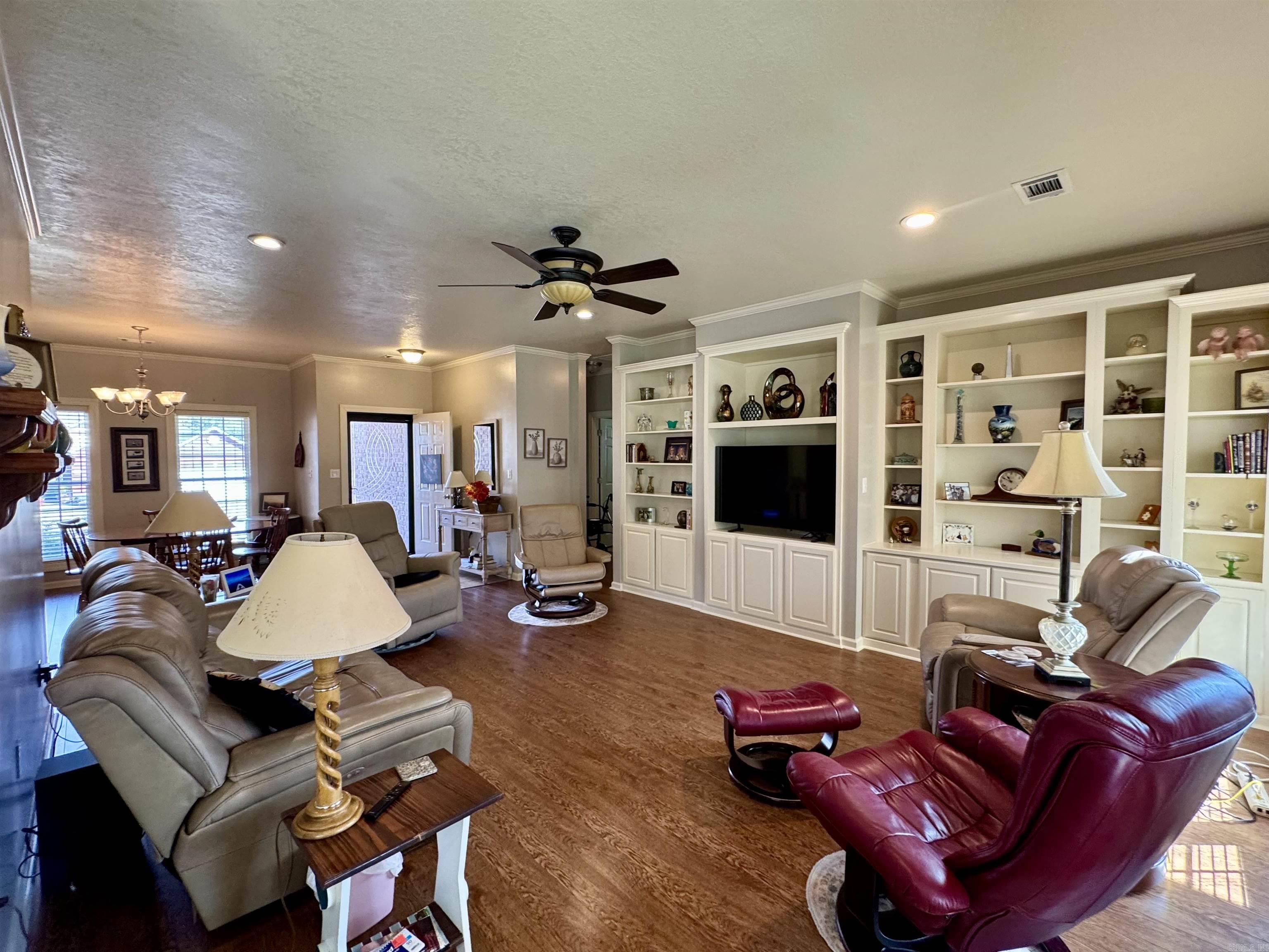 4013 Cypress Moss Cove Property Photo 4