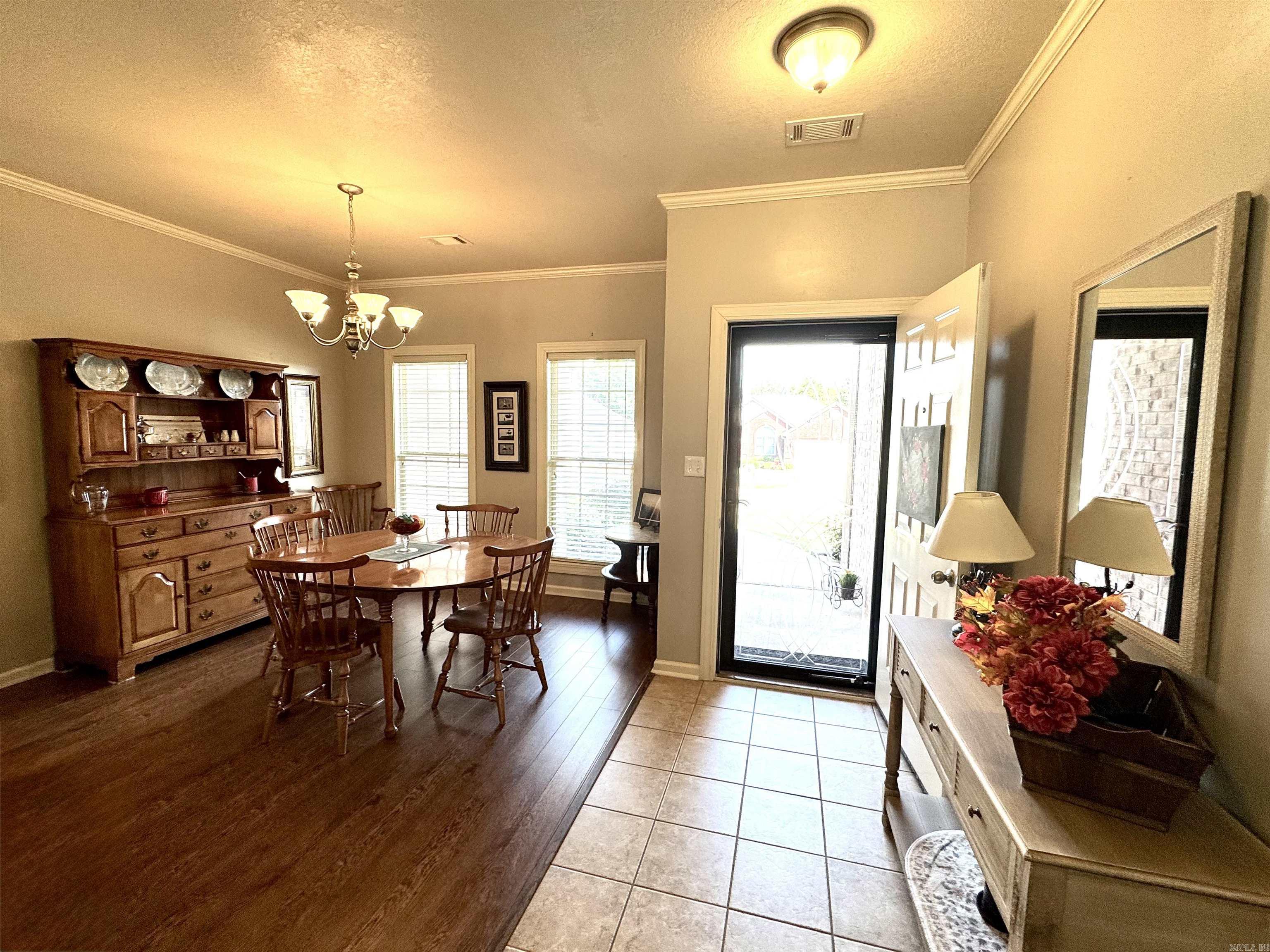 4013 Cypress Moss Cove Property Photo 6
