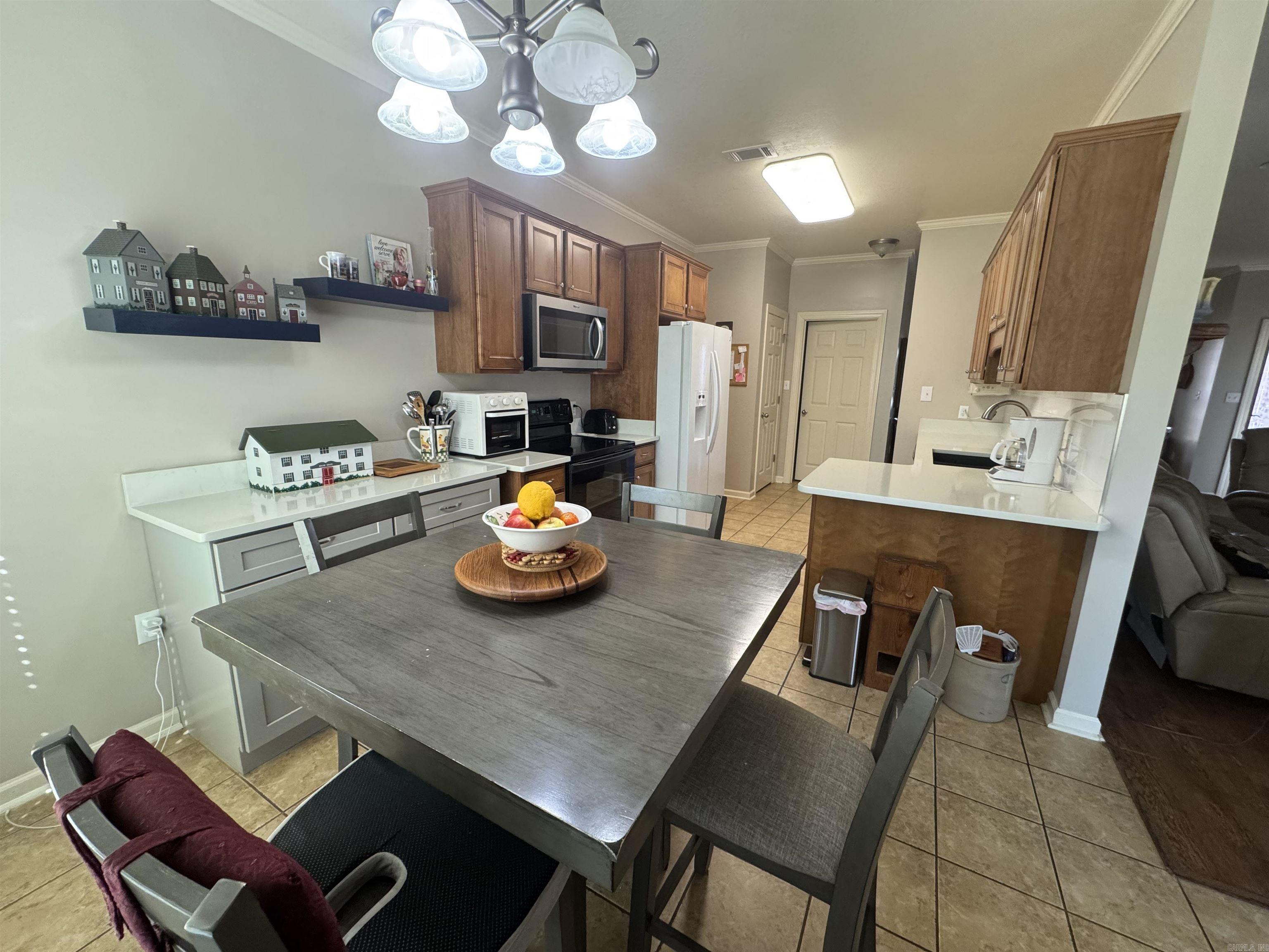 4013 Cypress Moss Cove Property Photo 8
