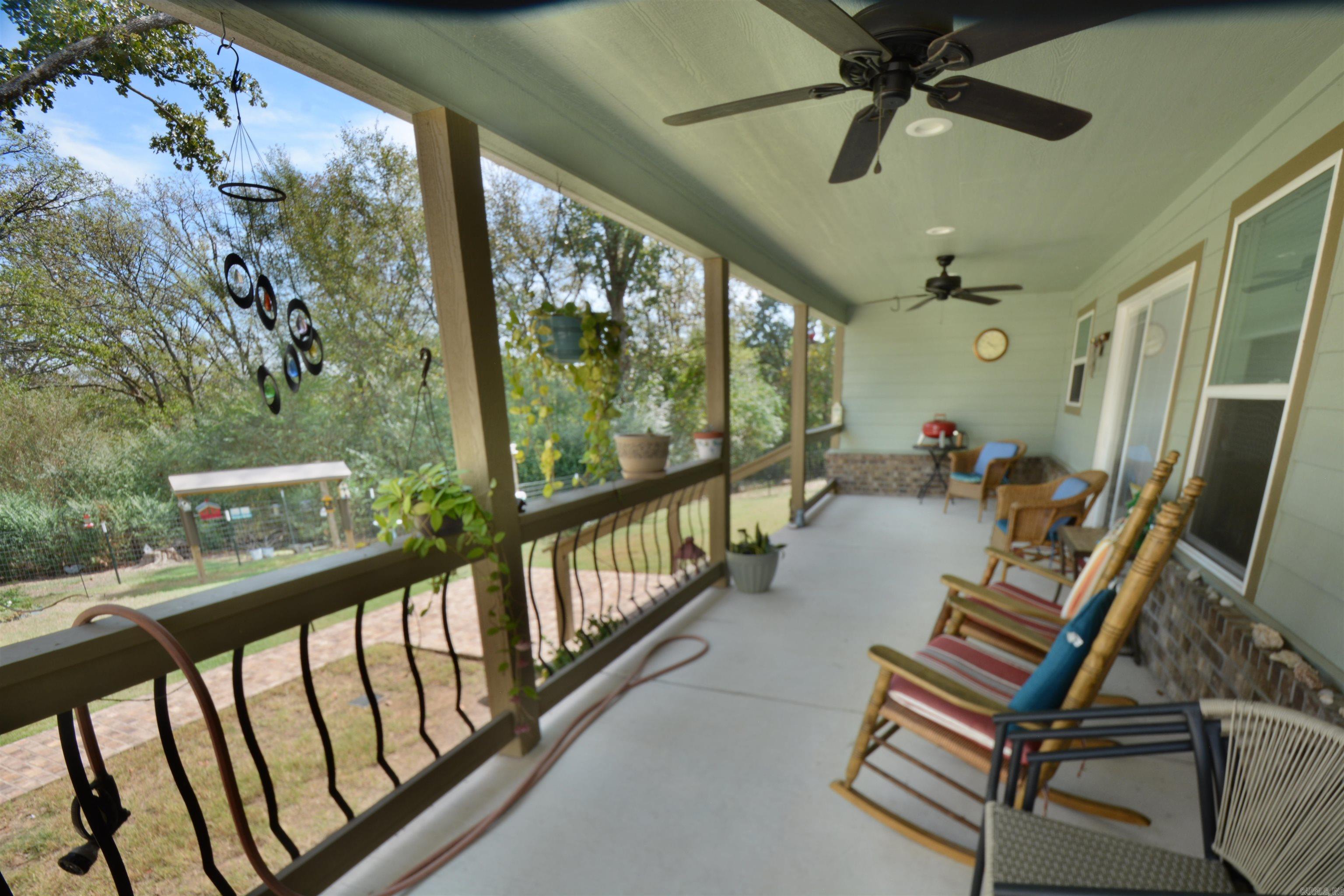 104 Hinton Lane Property Photo 8