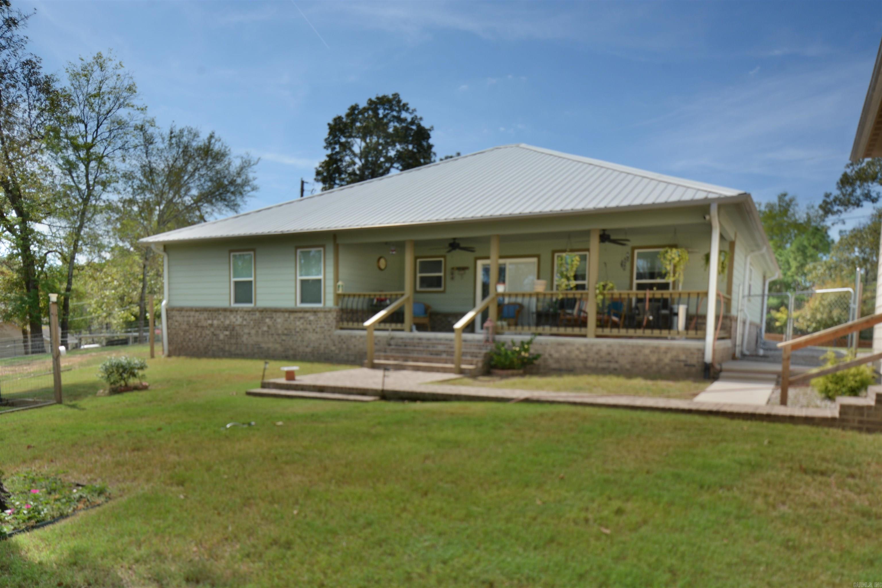 104 Hinton Lane Property Photo 11