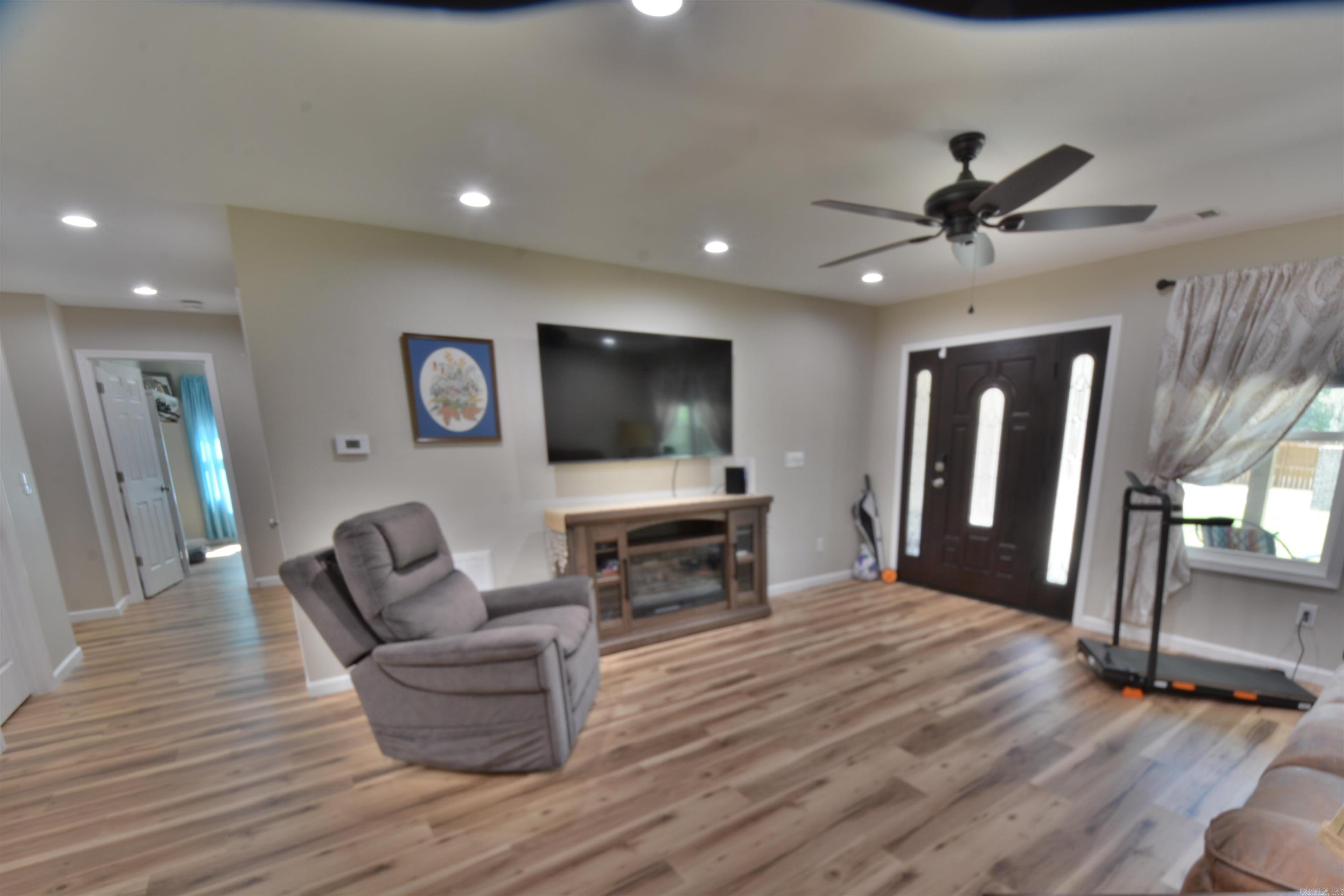 104 Hinton Lane Property Photo 18
