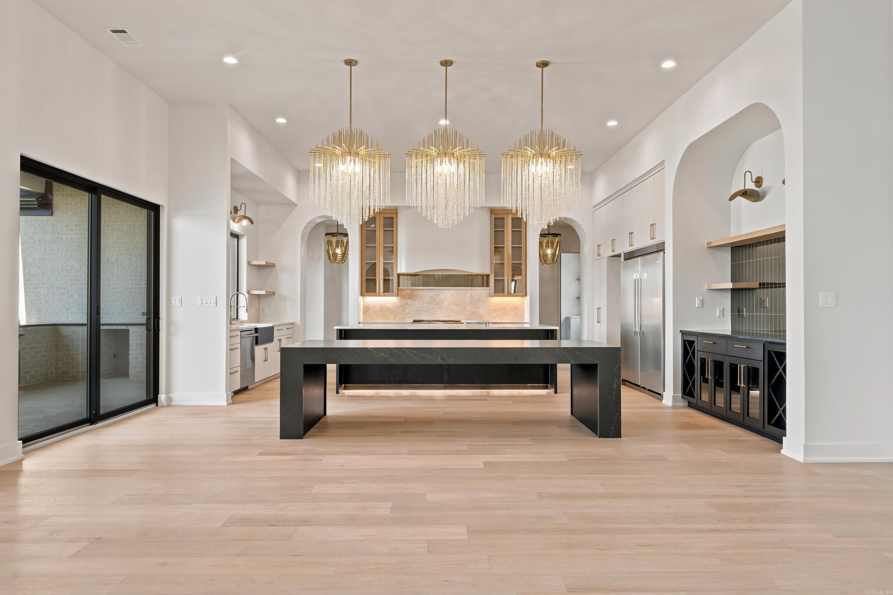 6067 Majestic Waters Drive Property Photo 9