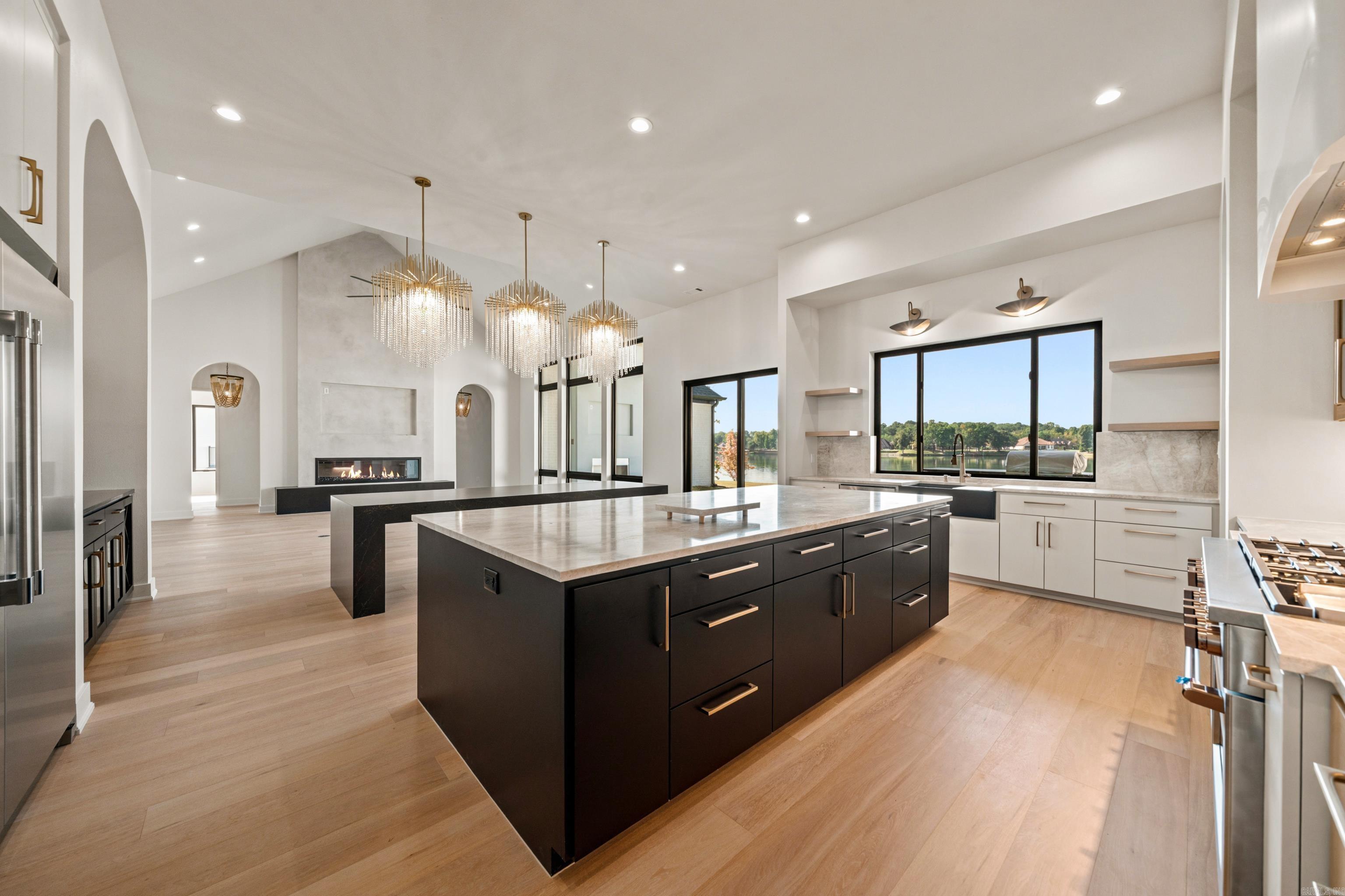 6067 Majestic Waters Drive Property Photo 11