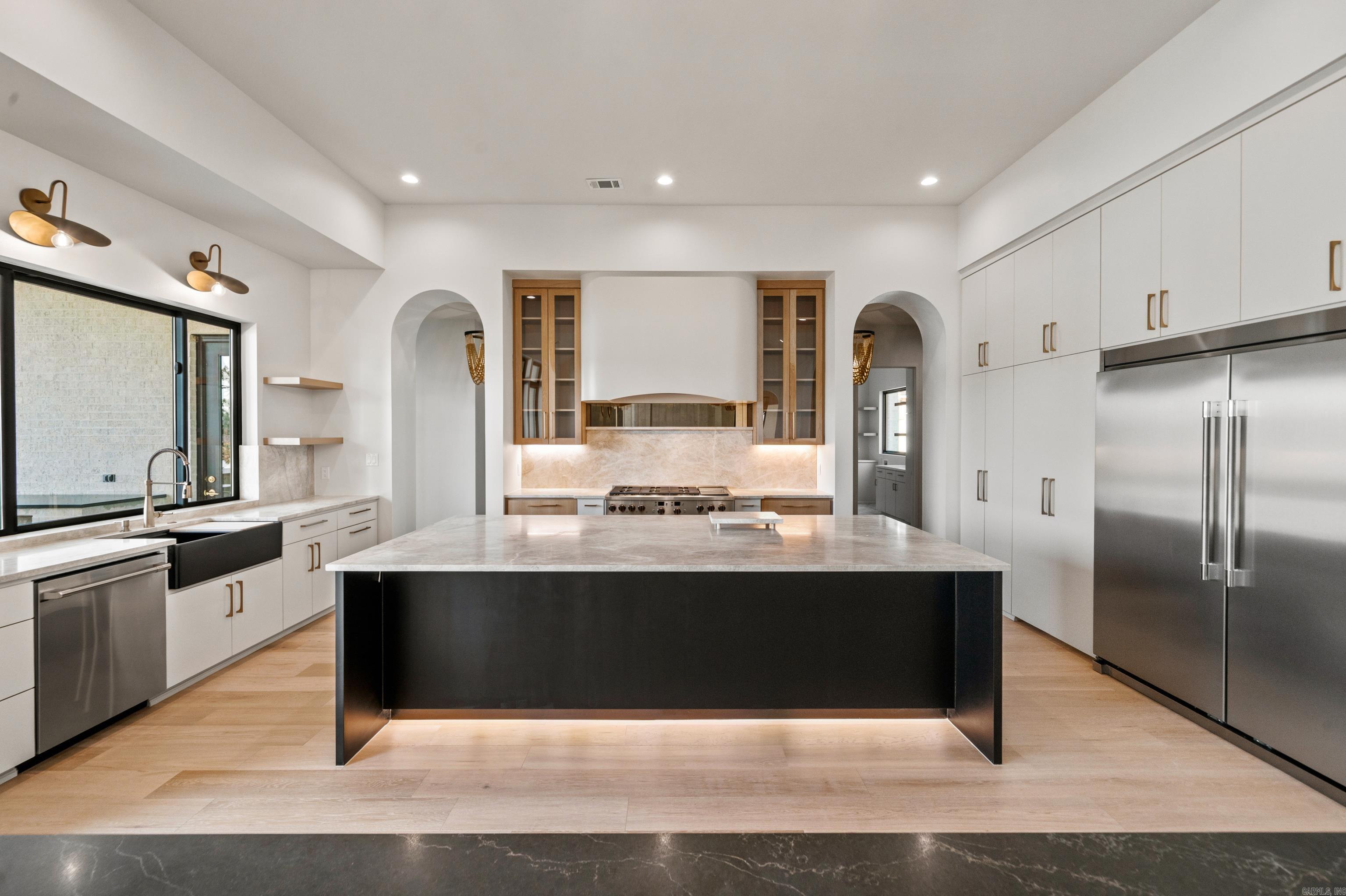 6067 Majestic Waters Drive Property Photo 16