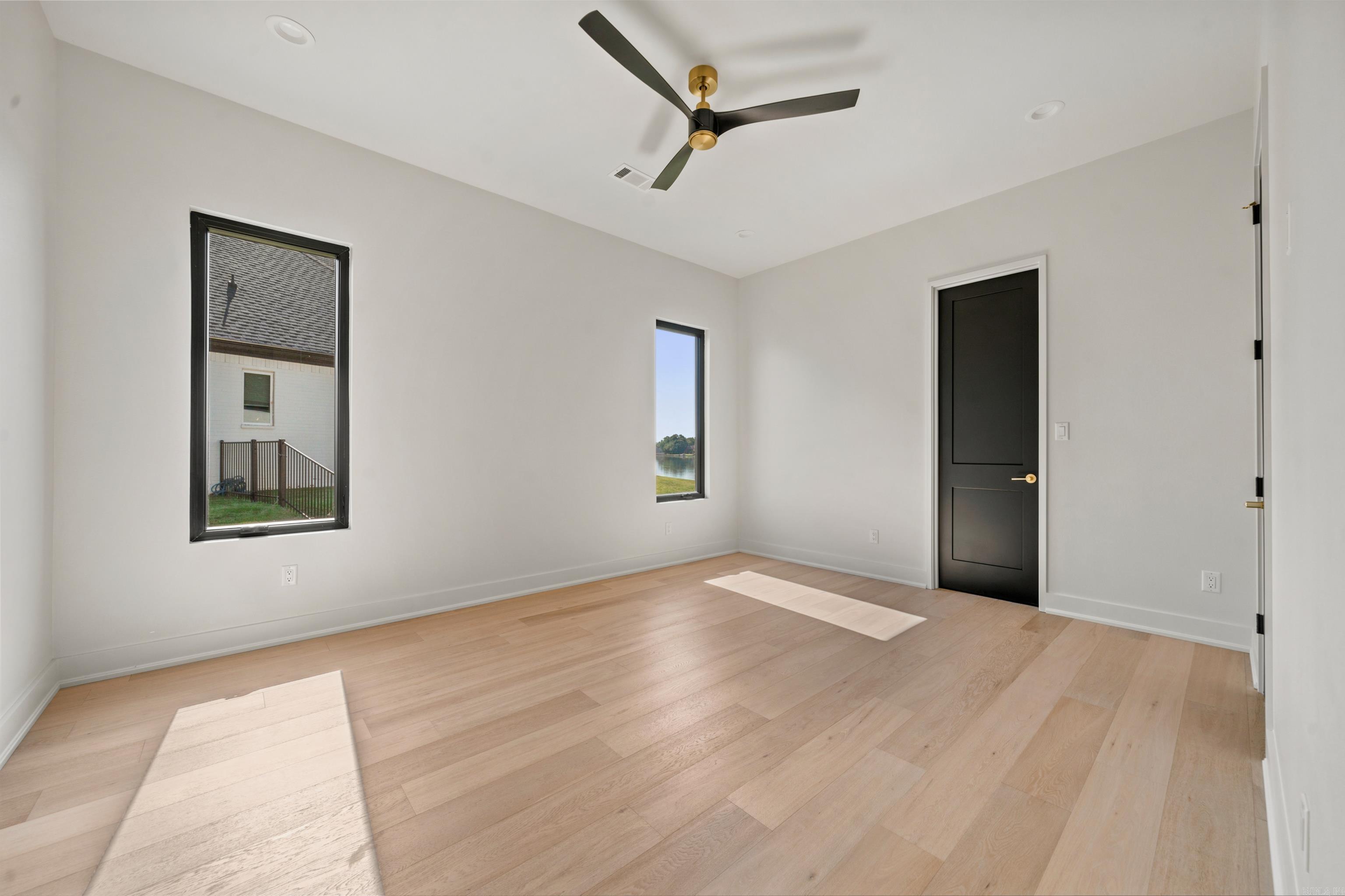 6067 Majestic Waters Drive Property Photo 36