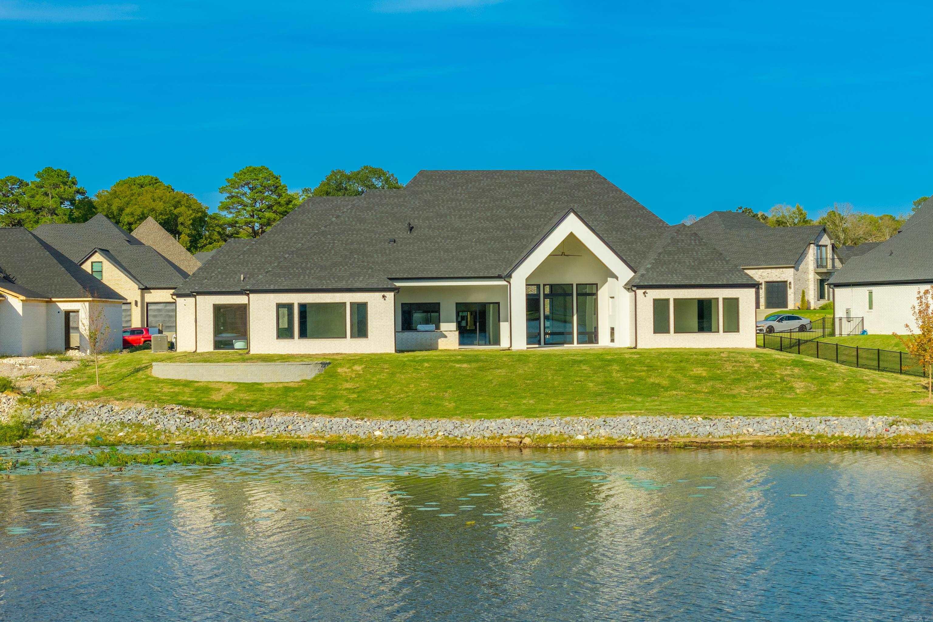6067 Majestic Waters Drive Property Photo 49
