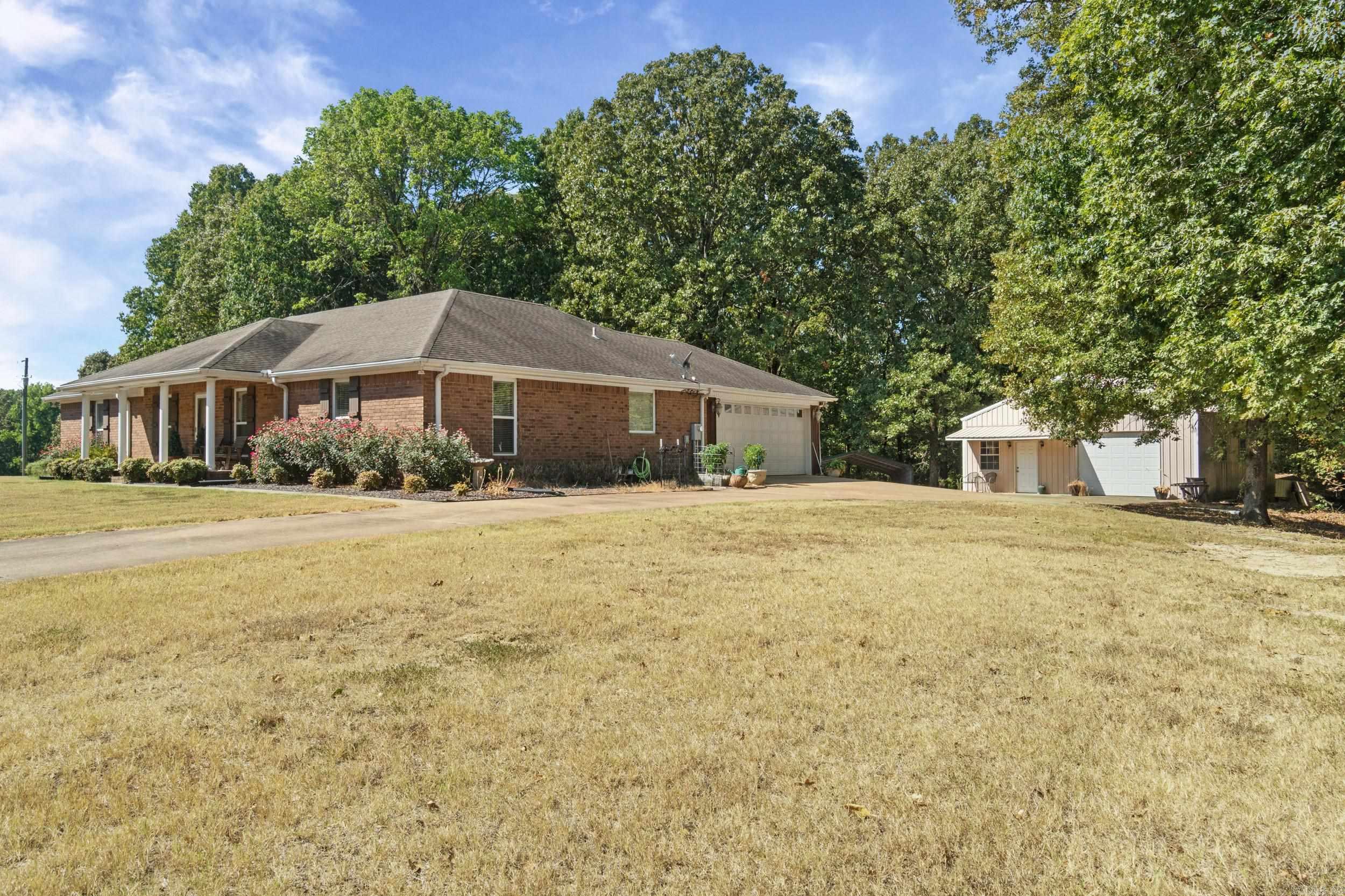 137 County Road 789 Property Photo 1