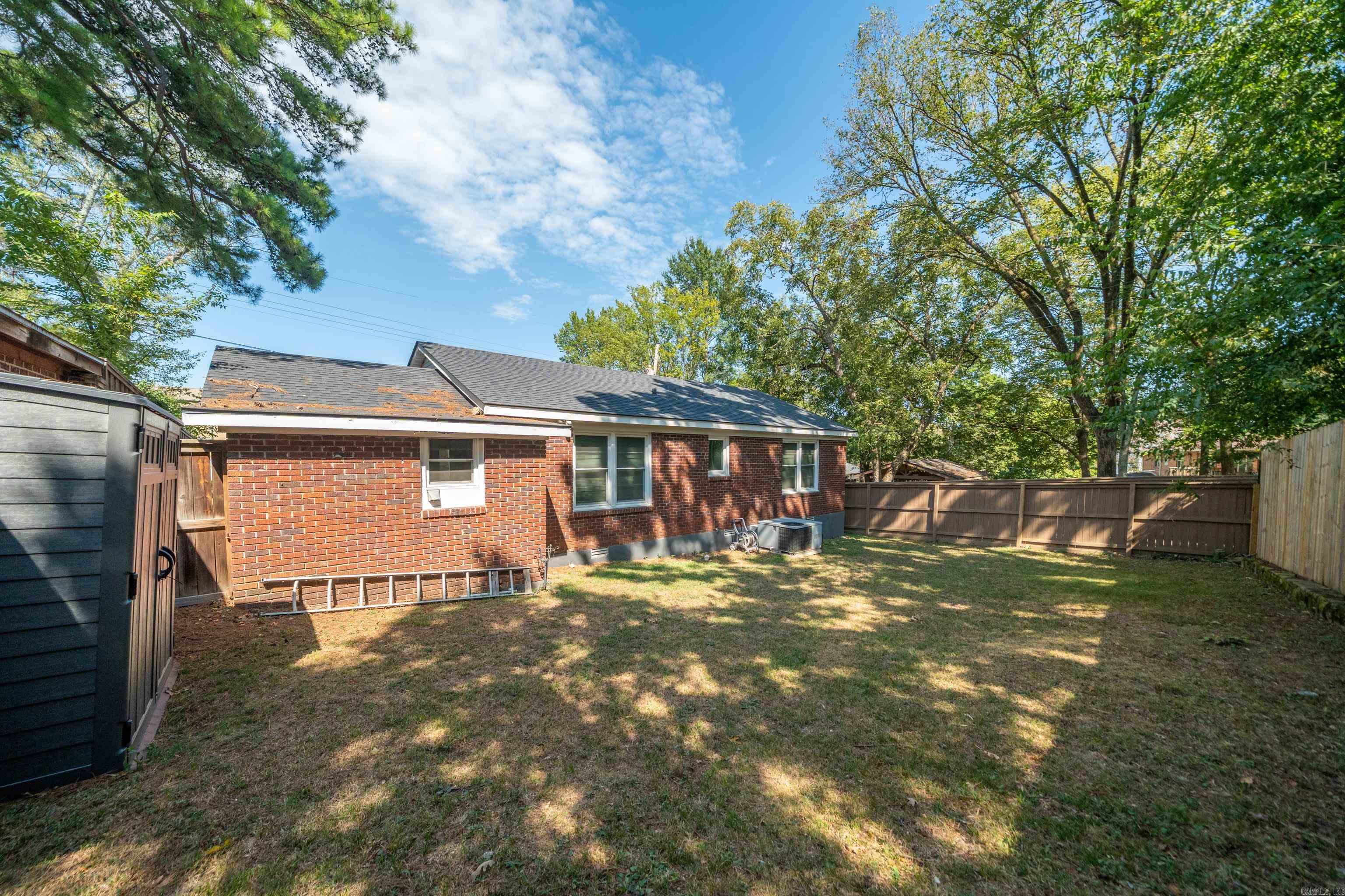 104 E St. Louis Street Property Photo 27
