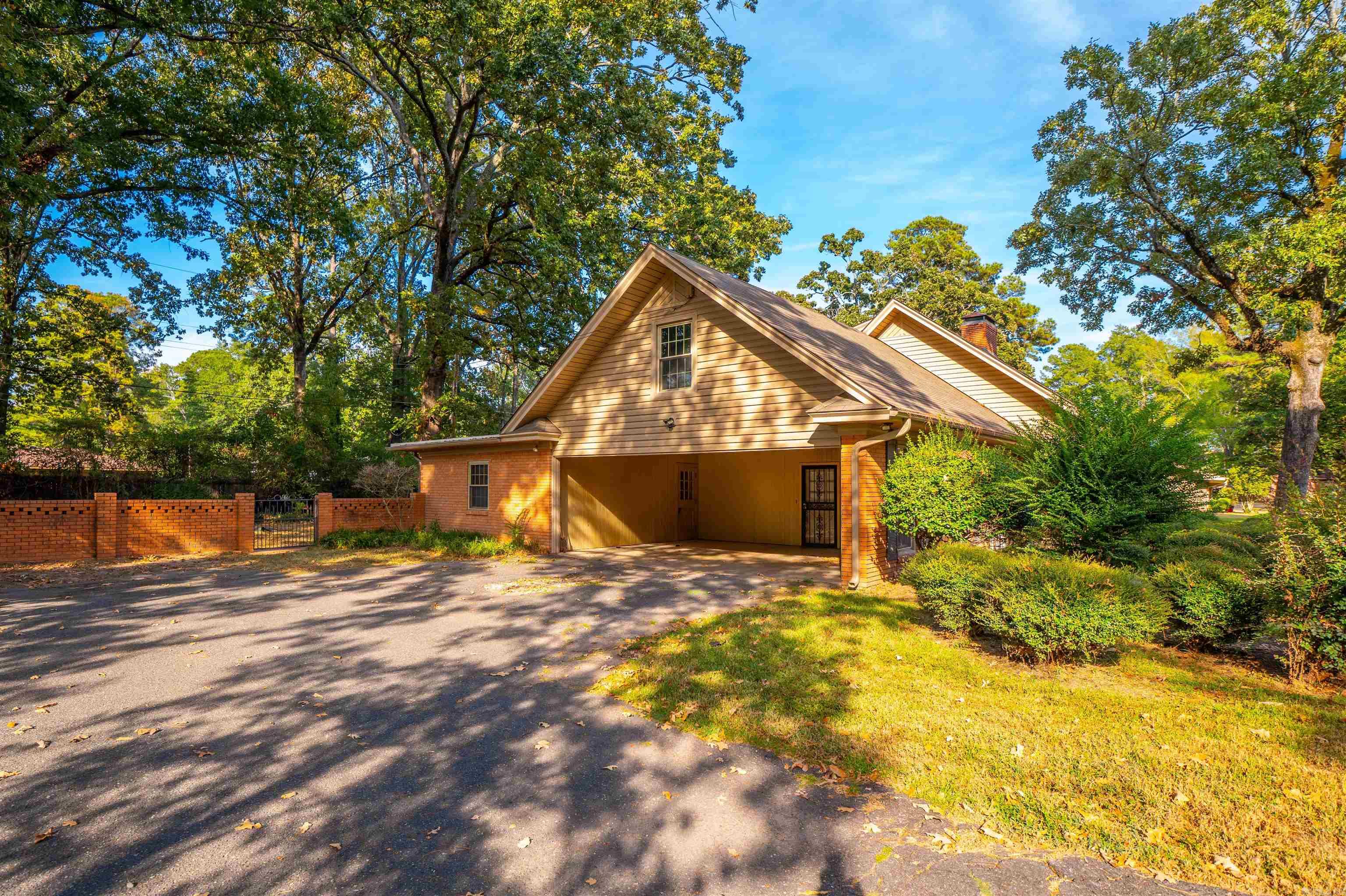 8 Southern Pines Drive Property Photo 5