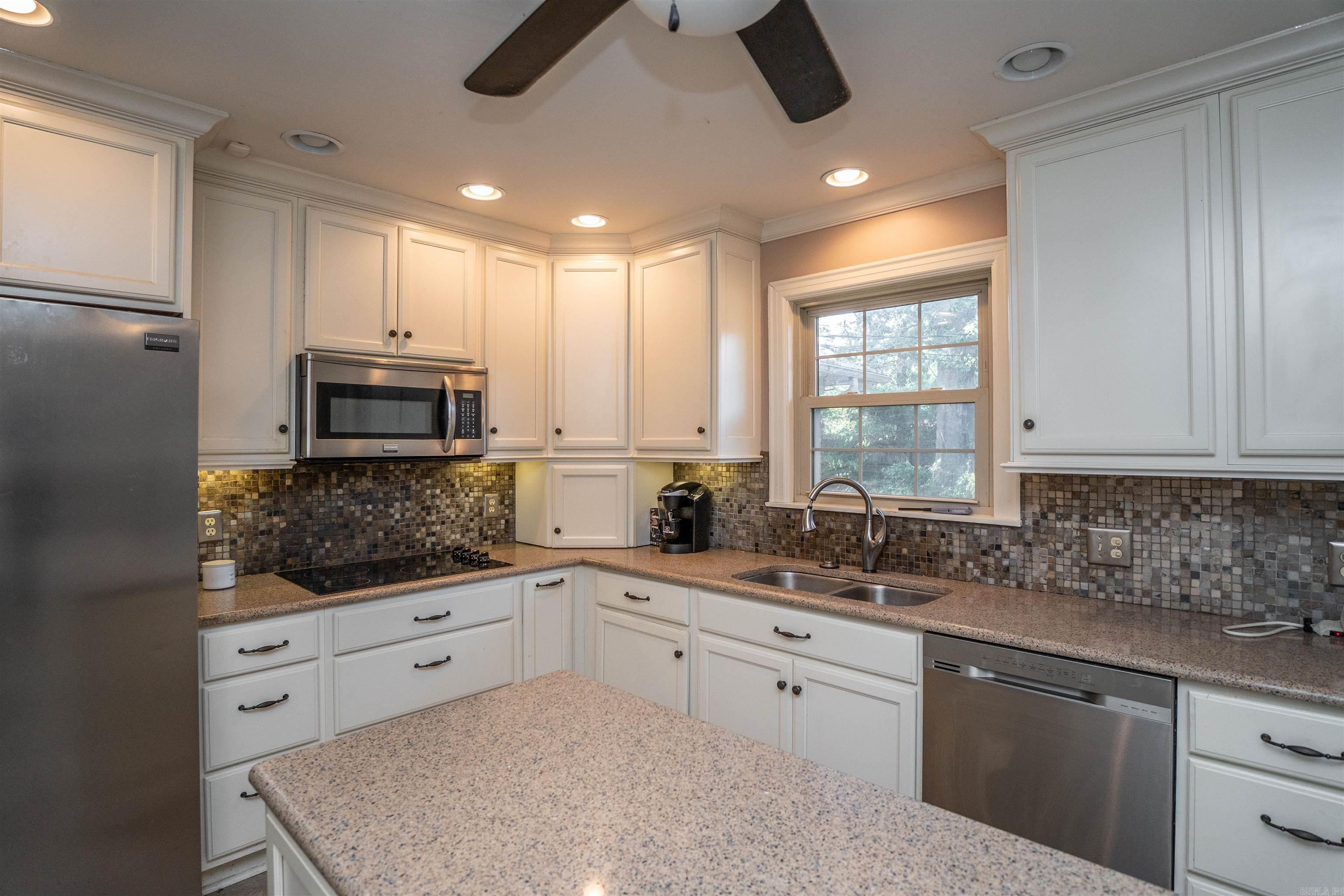 8 Southern Pines Drive Property Photo 15