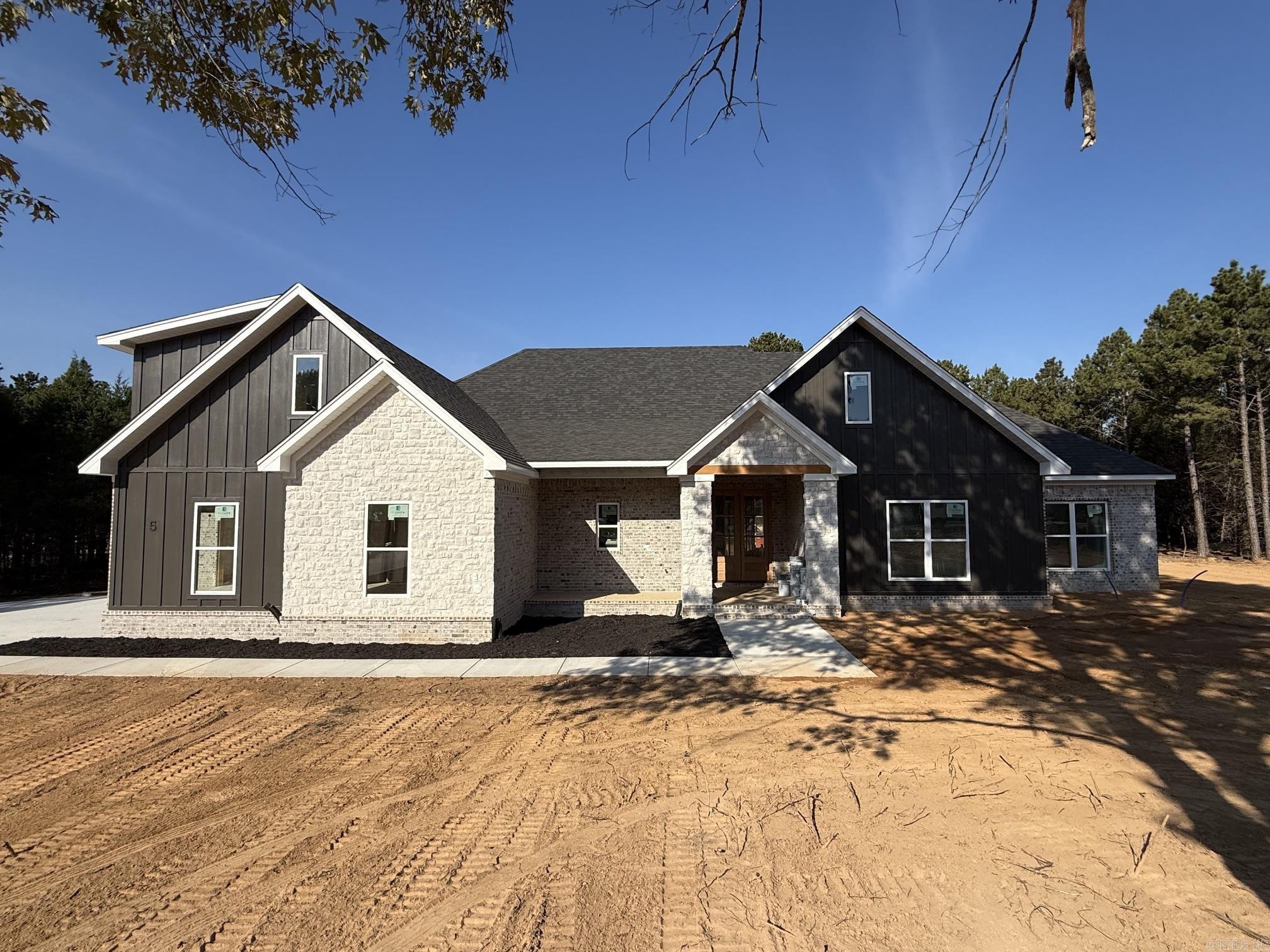 5 Silver Fox Cove Property Photo 6