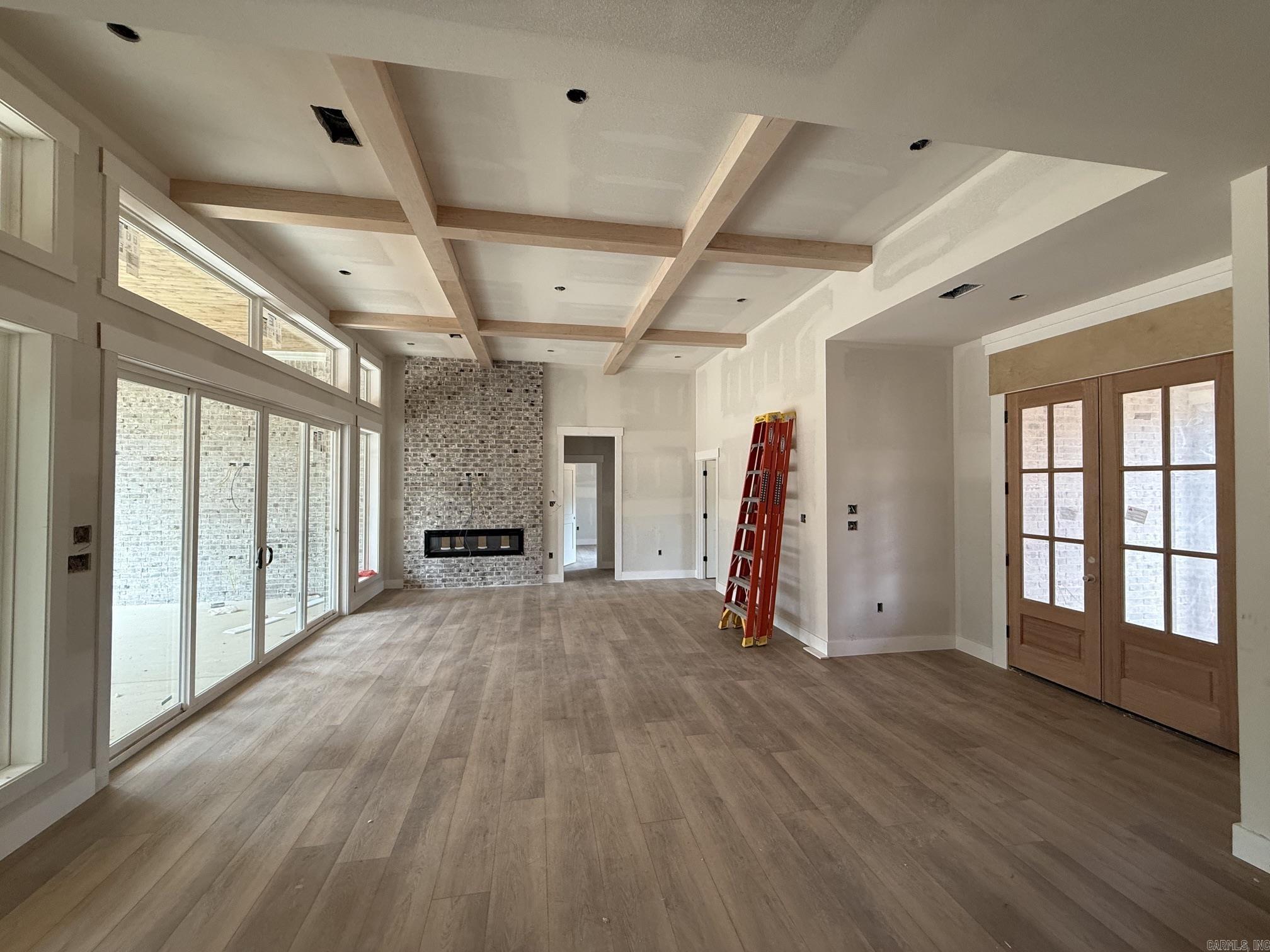5 Silver Fox Cove Property Photo 18