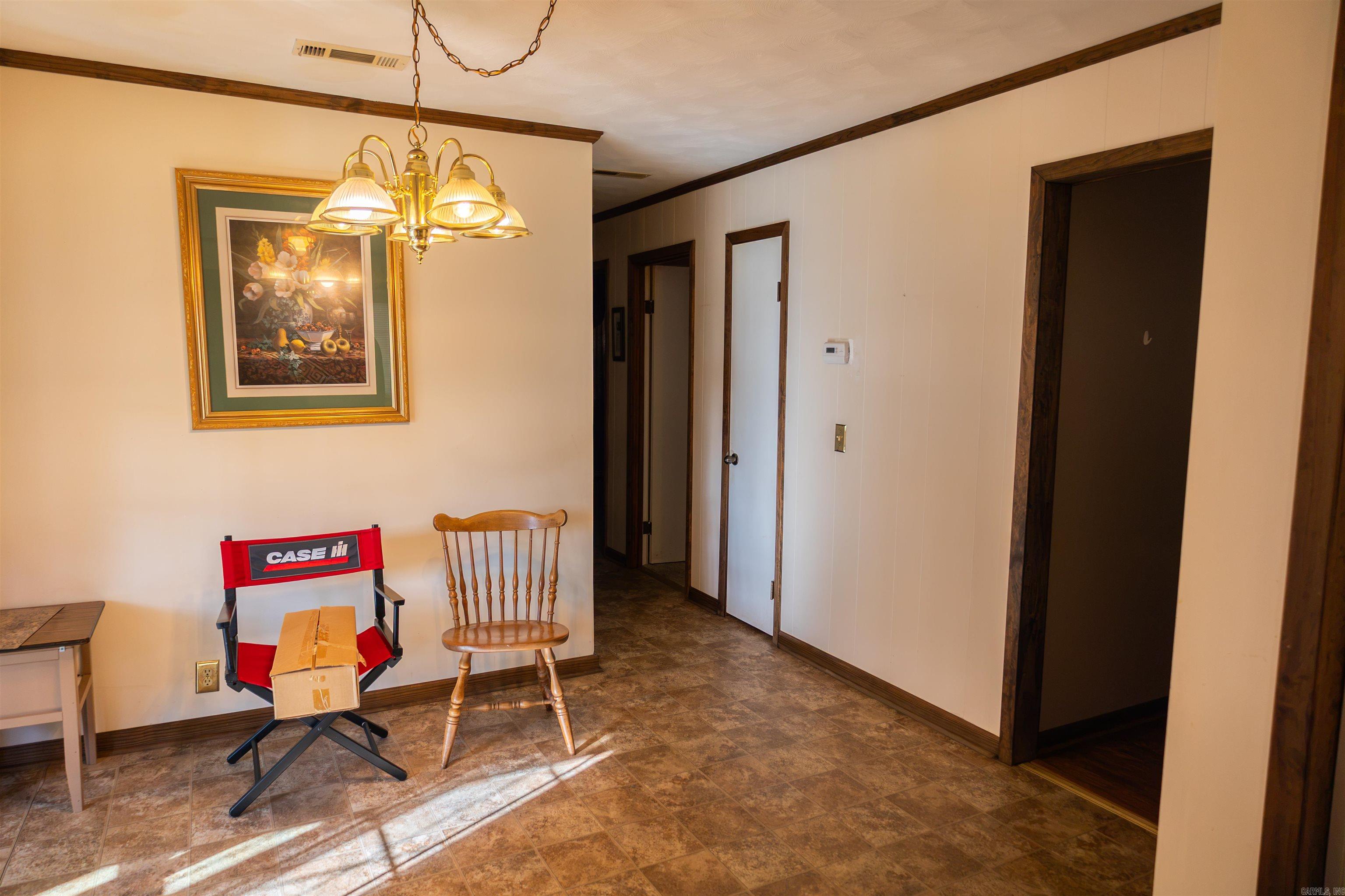 707 Faye Property Photo 10