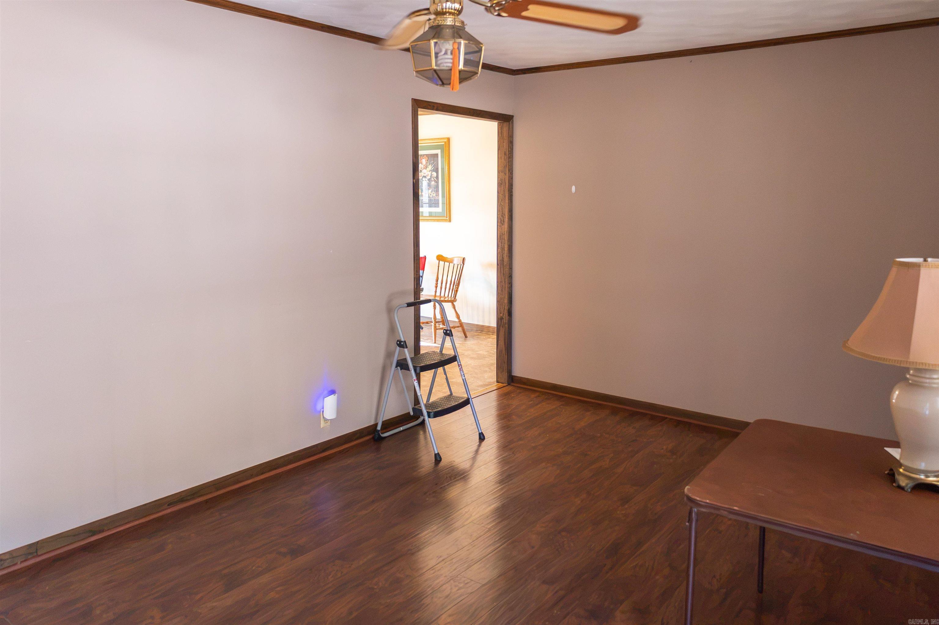 707 Faye Property Photo 11