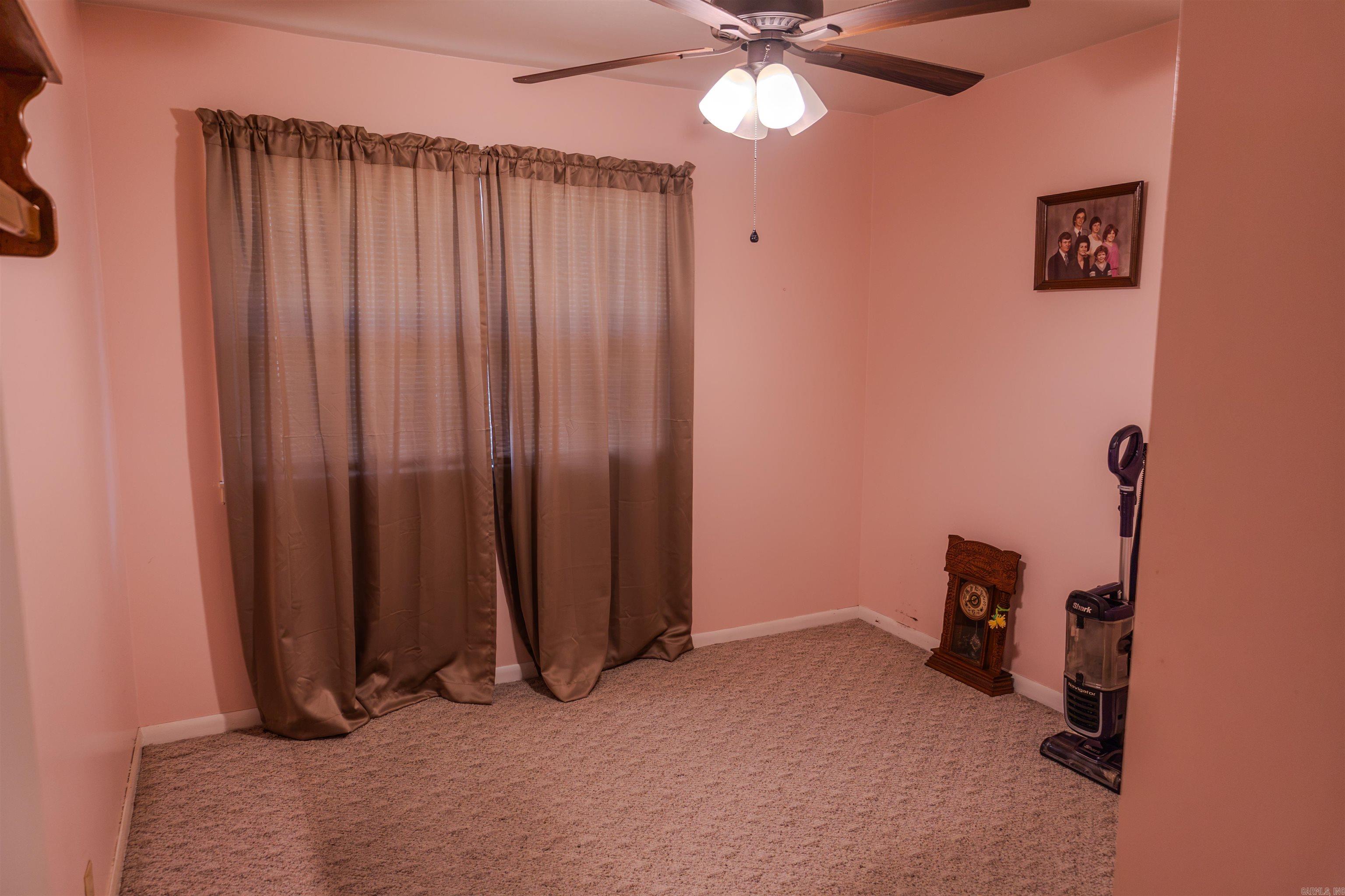 707 Faye Property Photo 13