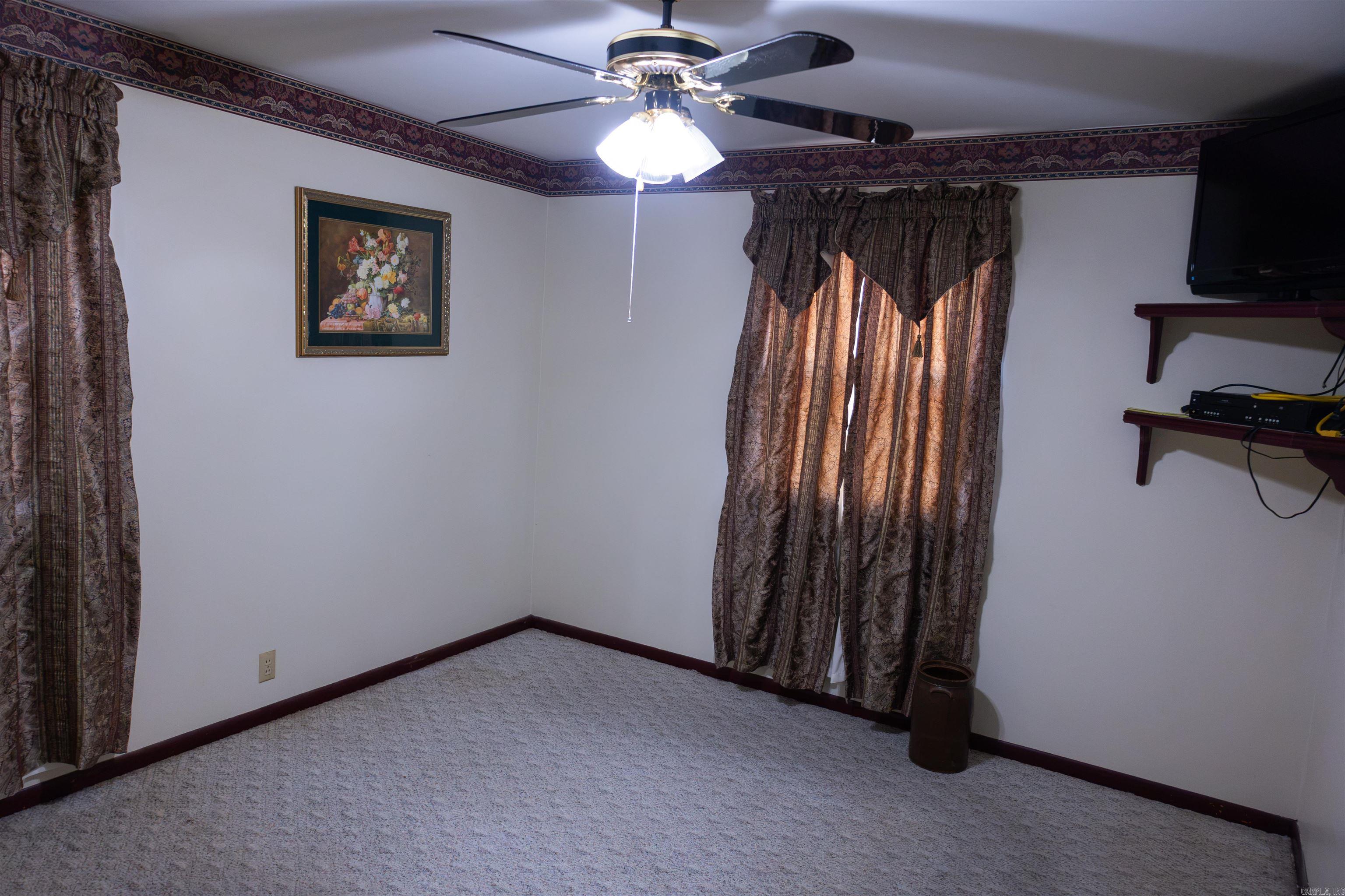 707 Faye Property Photo 14