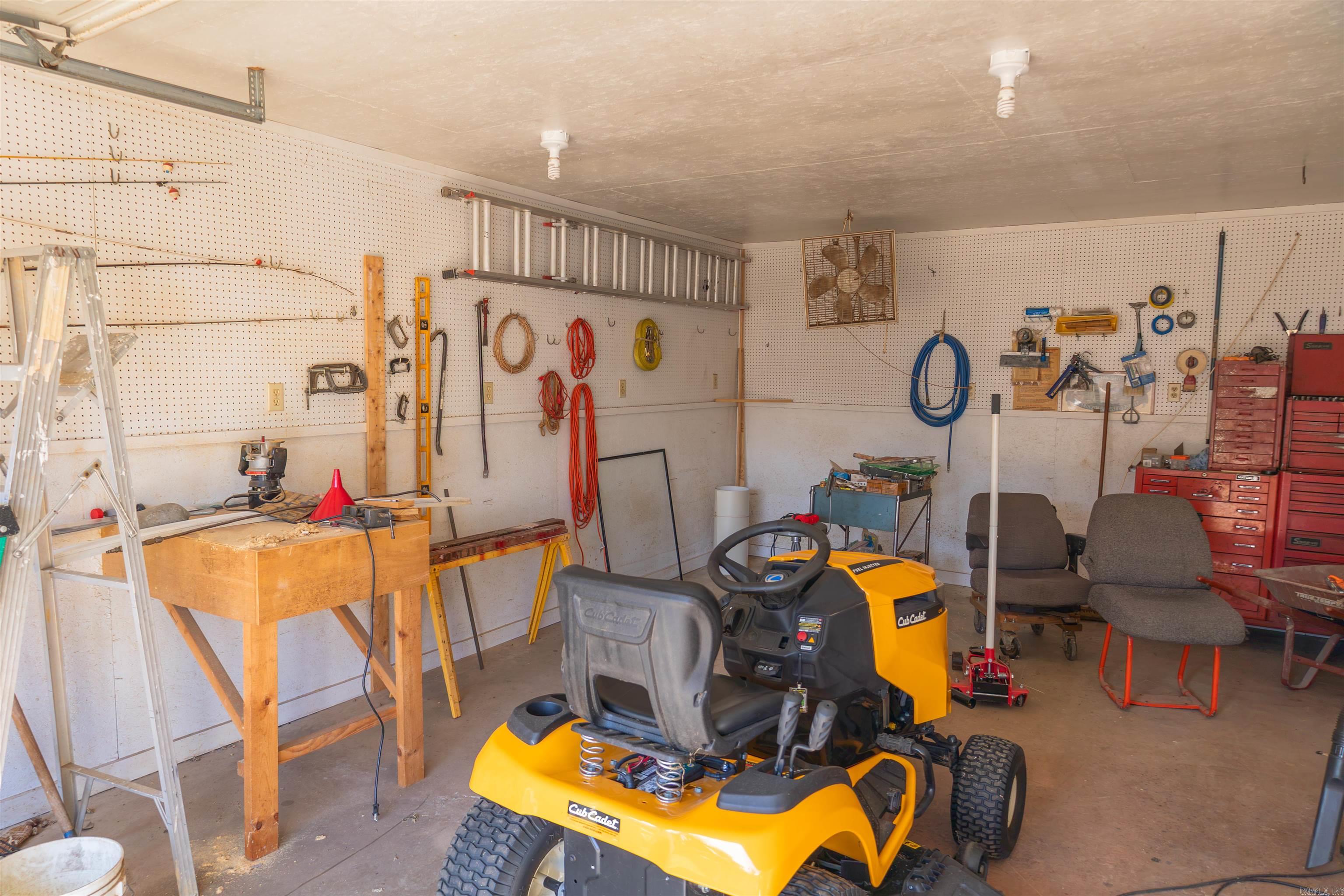 707 Faye Property Photo 21