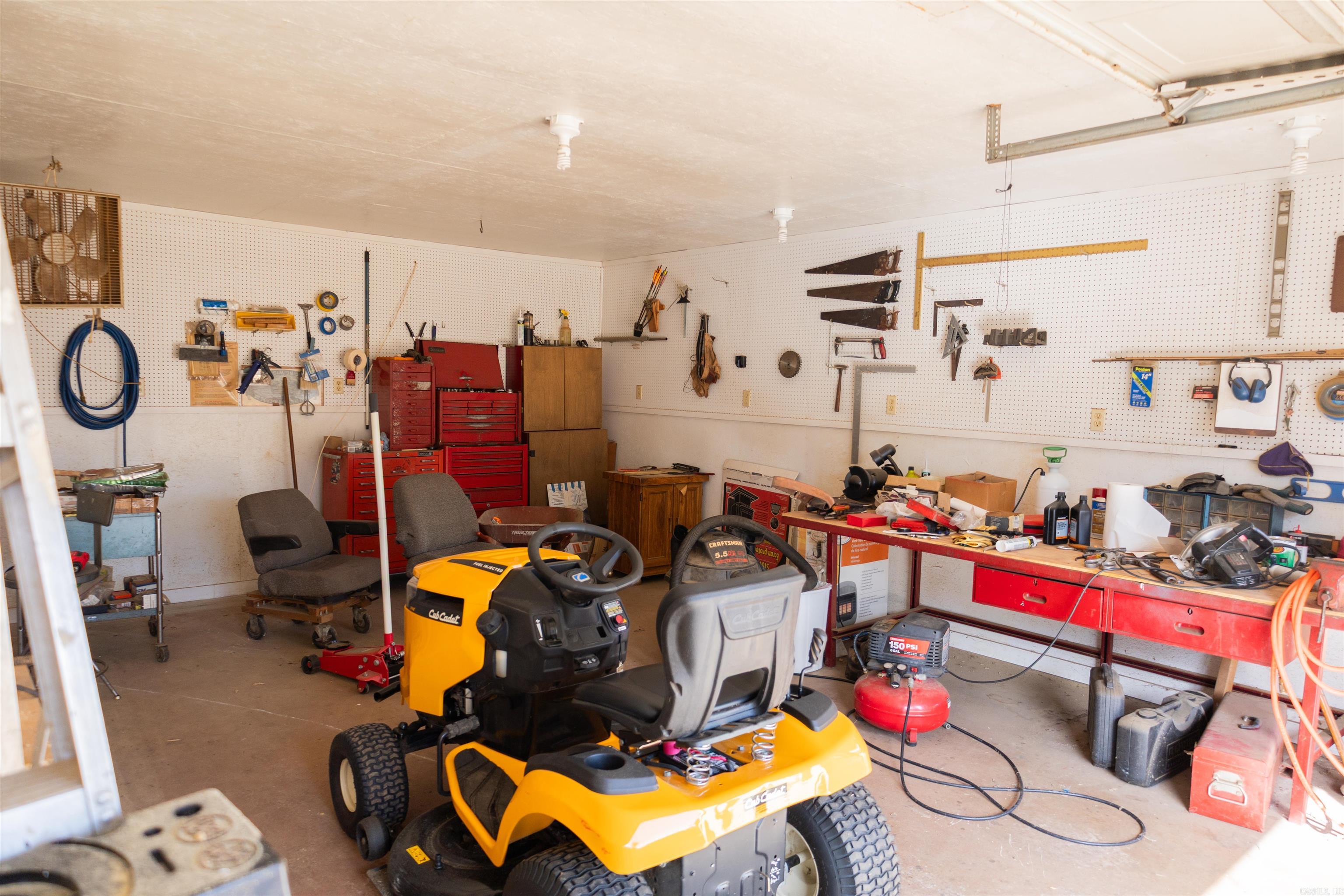 707 Faye Property Photo 22