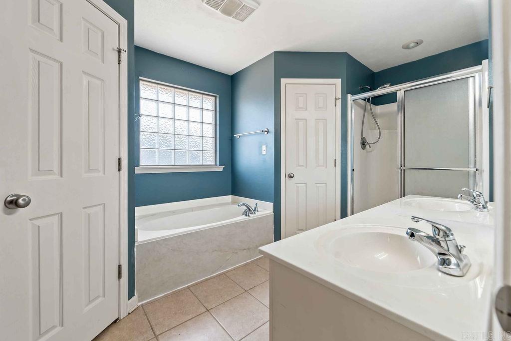 2222 Clara Dr Property Photo 19