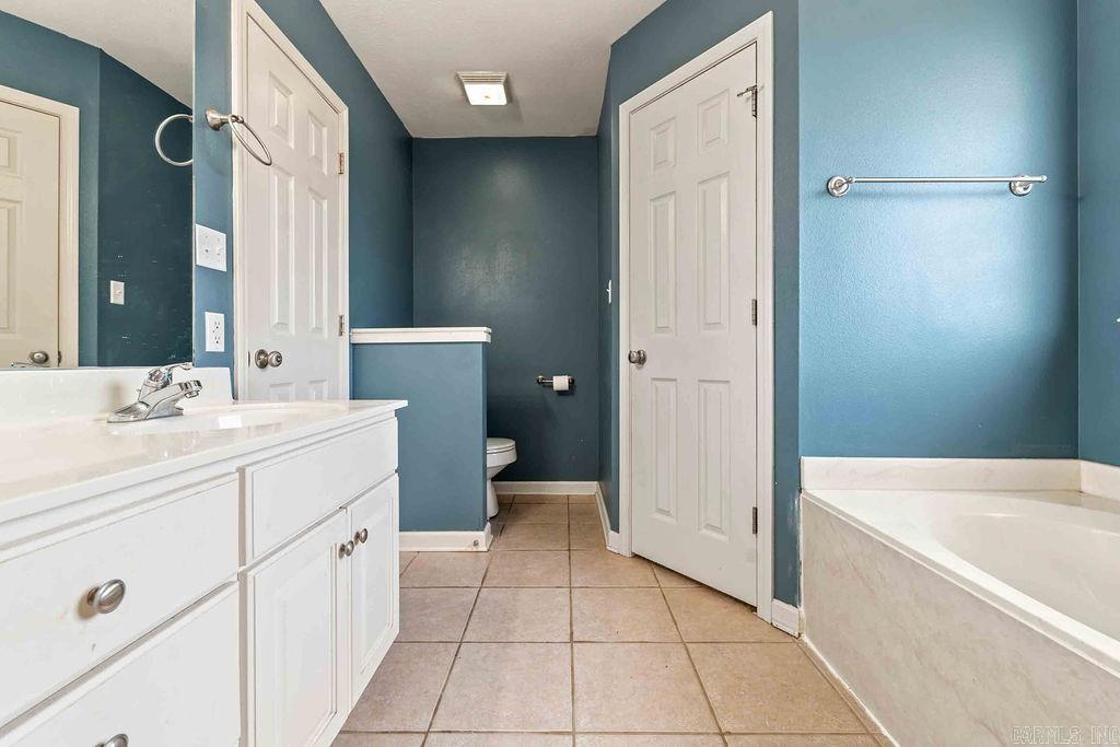 2222 Clara Dr Property Photo 21
