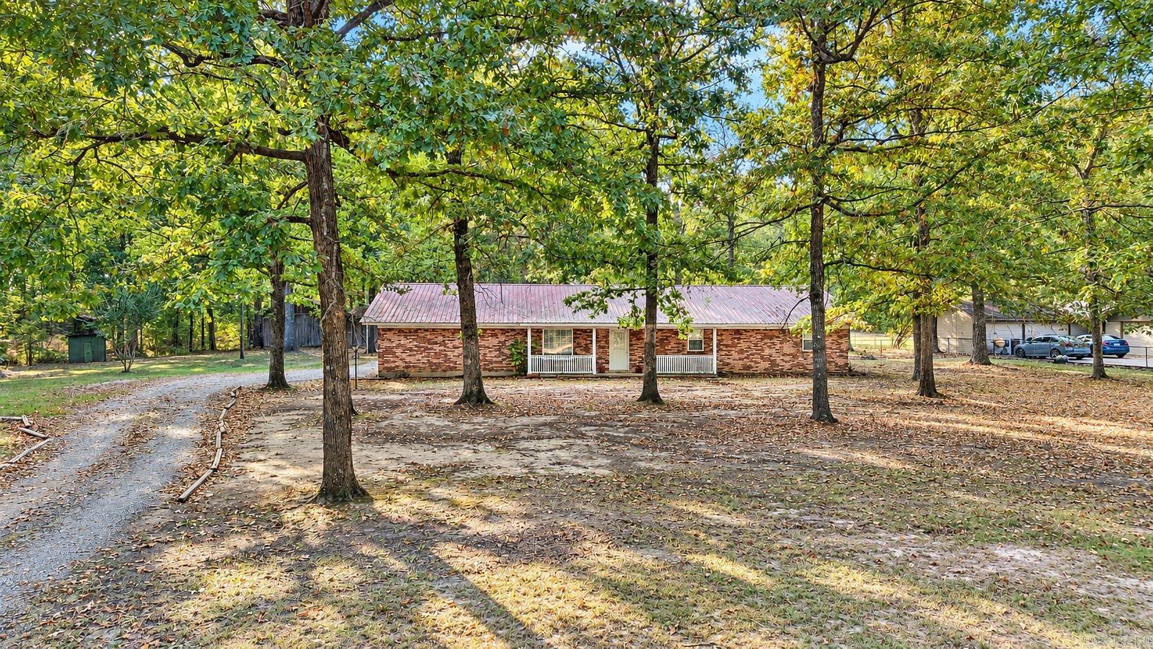 10624 Glendale Road Property Photo 4