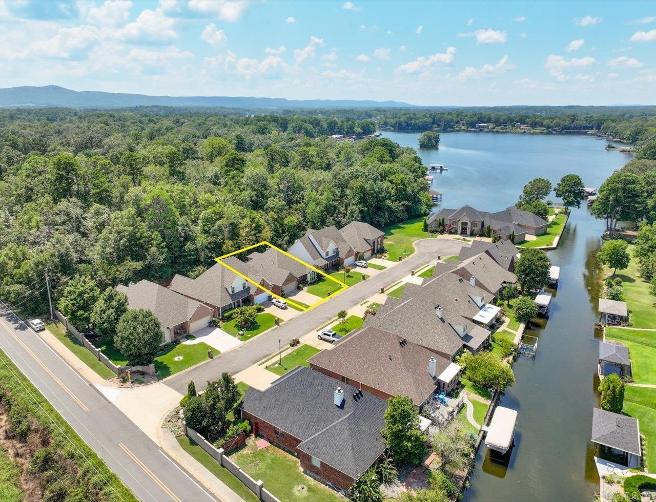 113 Burchwood Bay Cove Property Photo 3