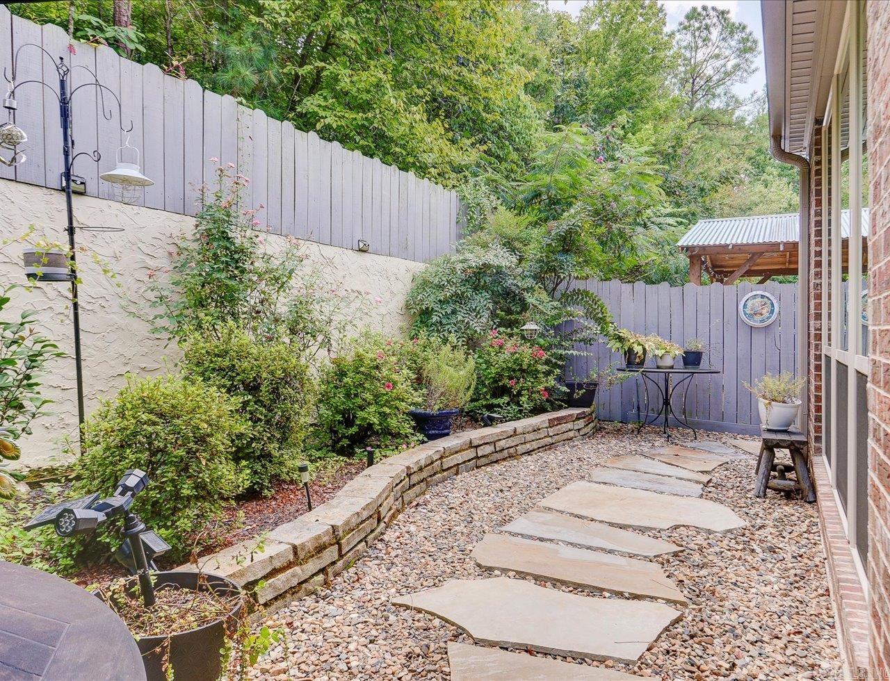 113 Burchwood Bay Cove Property Photo 6