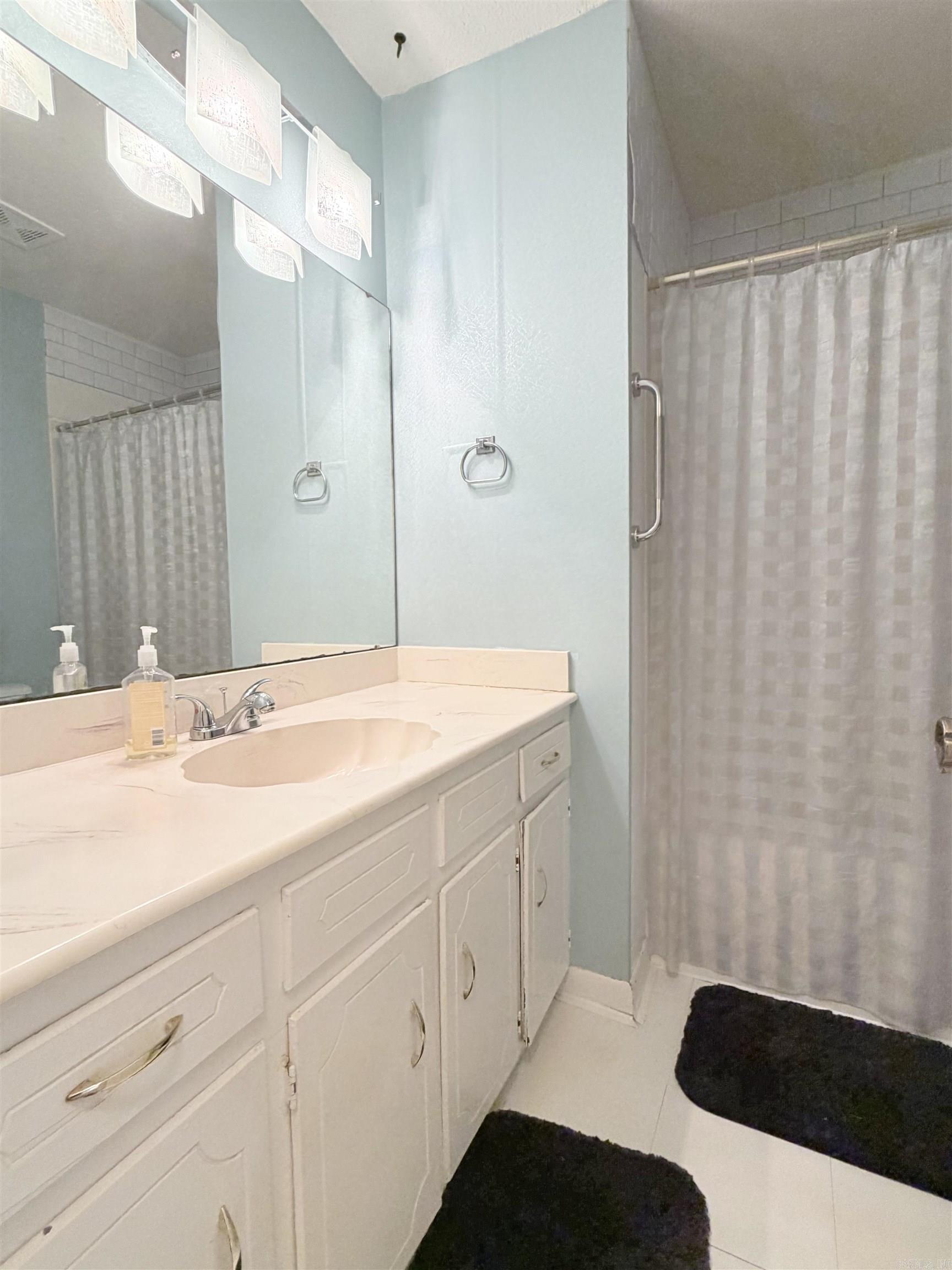 102 Fairway Drive Property Photo 6