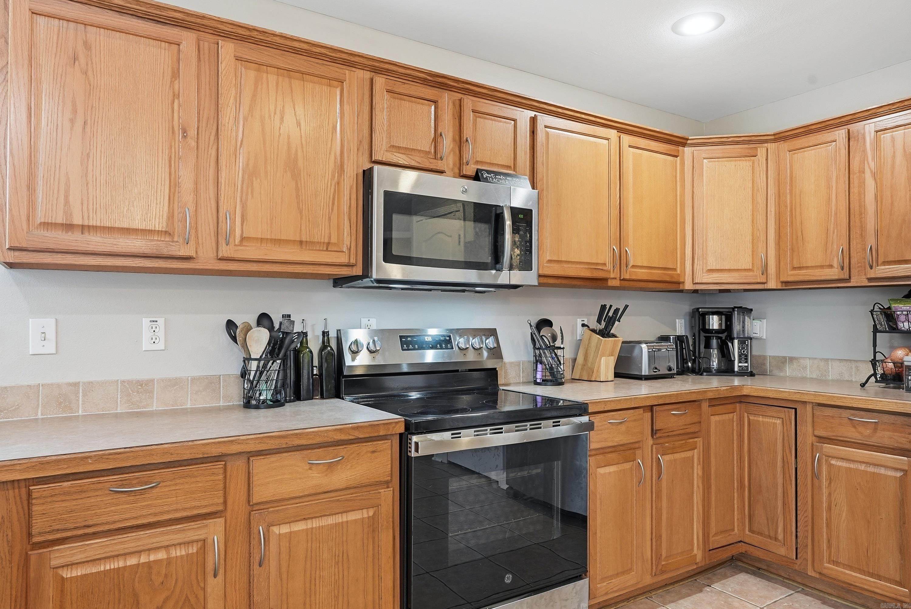 2505 Gladiola Property Photo 13