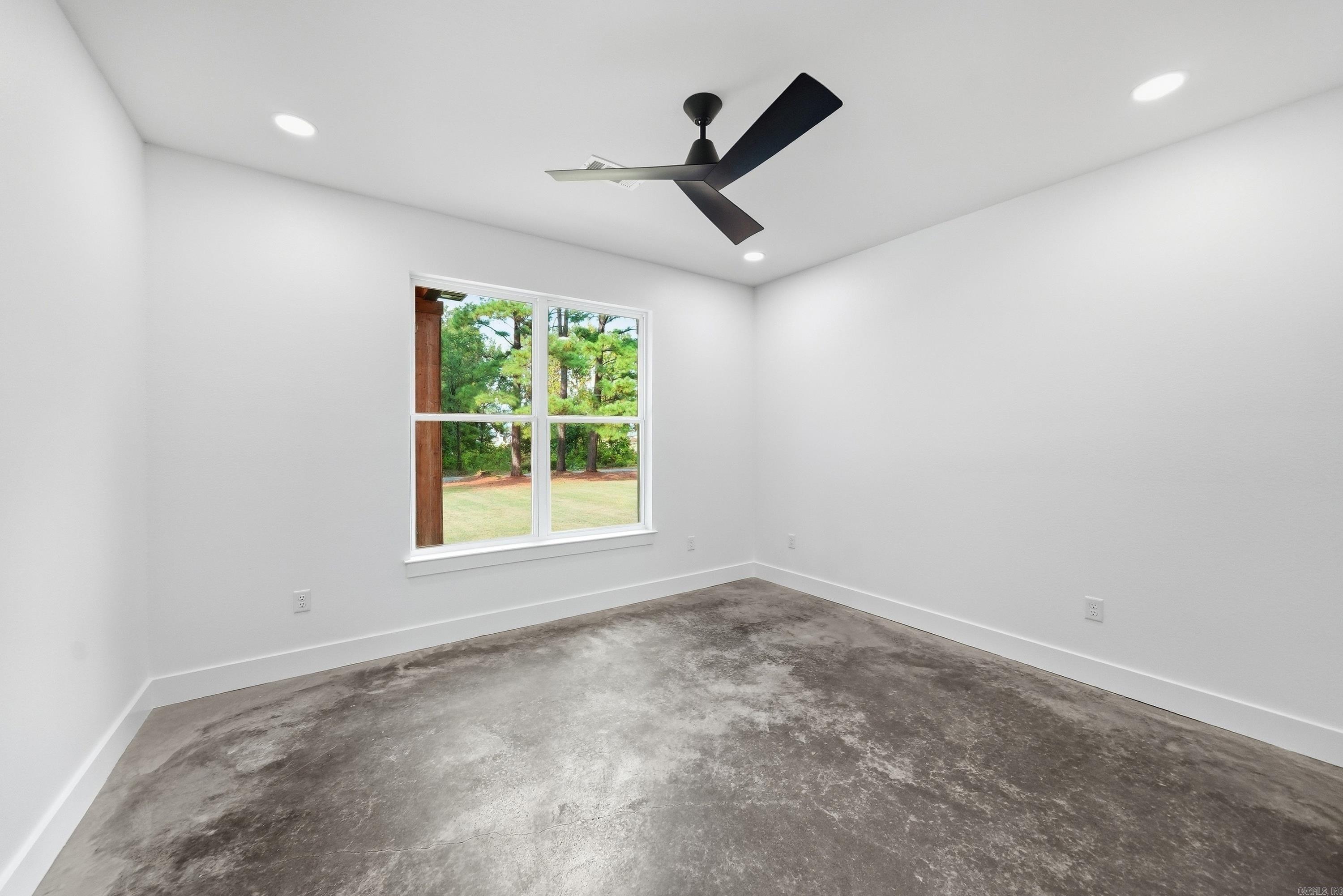 270 Arrowhead Road Property Photo 31
