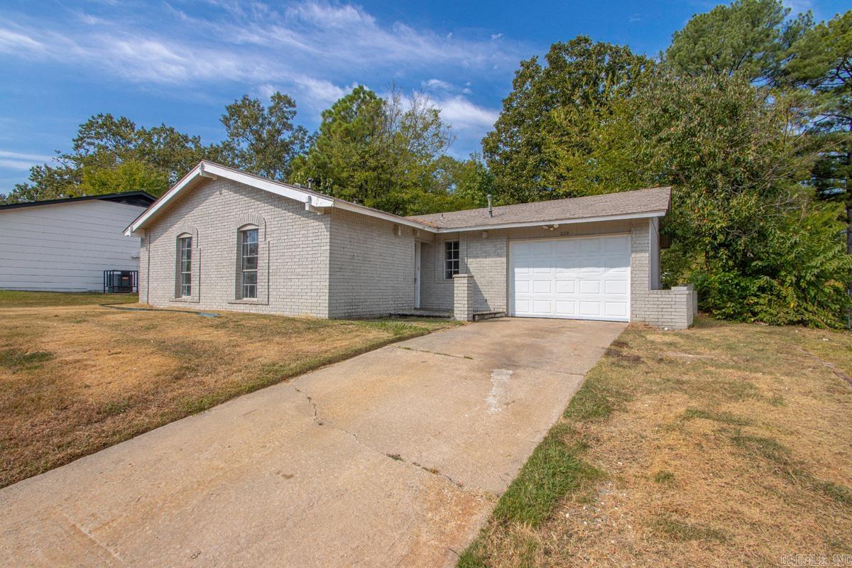 1808 Joyce Ct Property Photo 4
