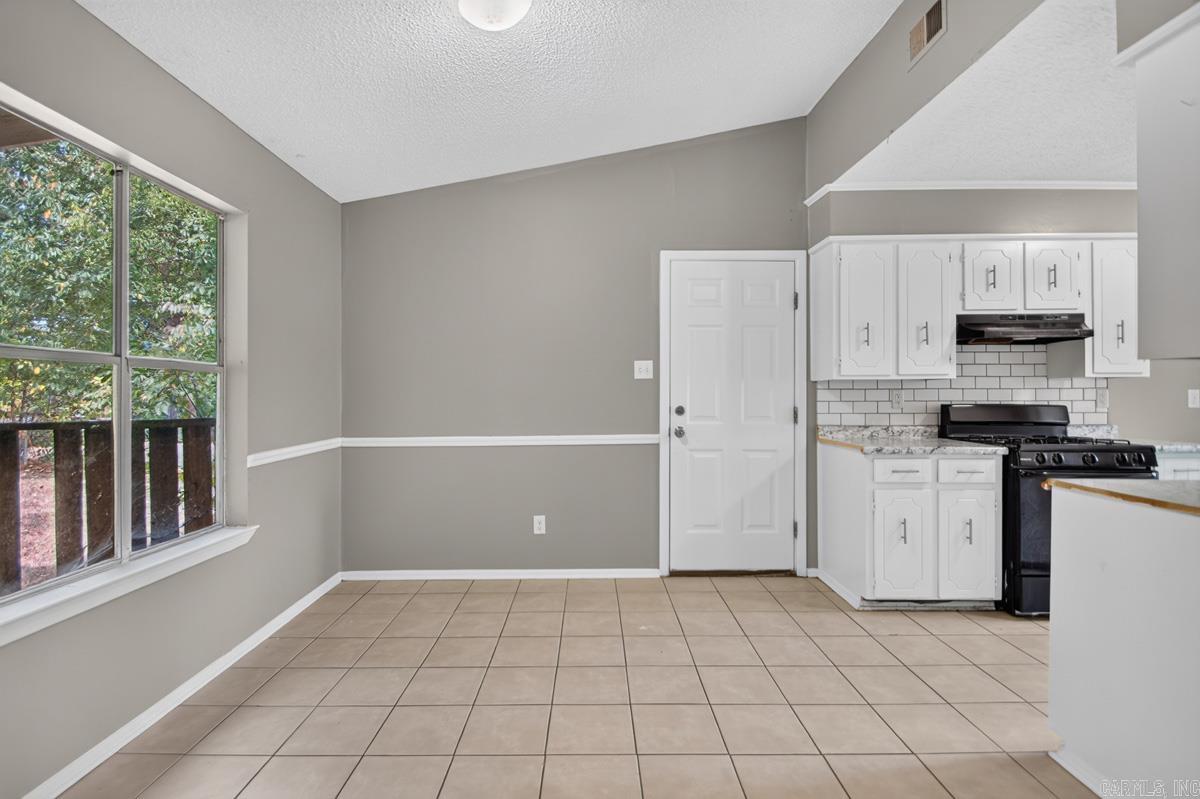 1808 Joyce Ct Property Photo 6