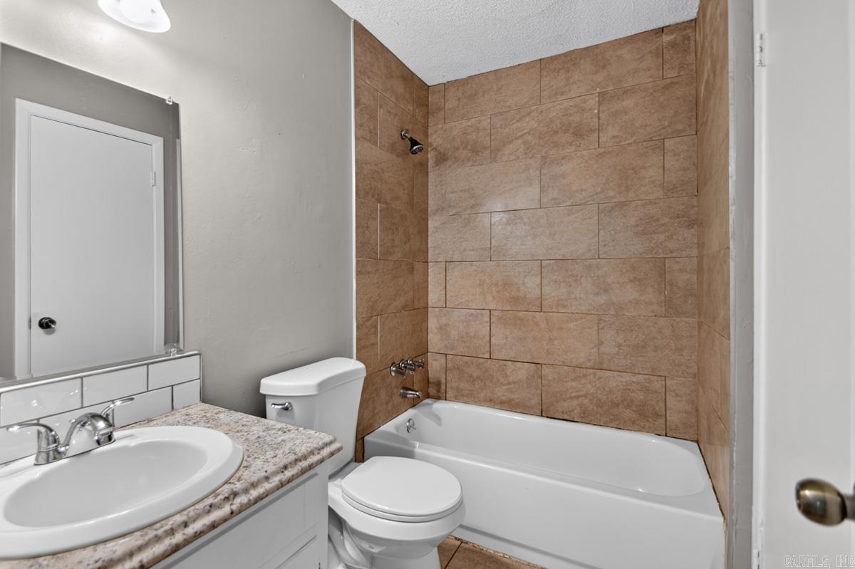 1808 Joyce Ct Property Photo 22