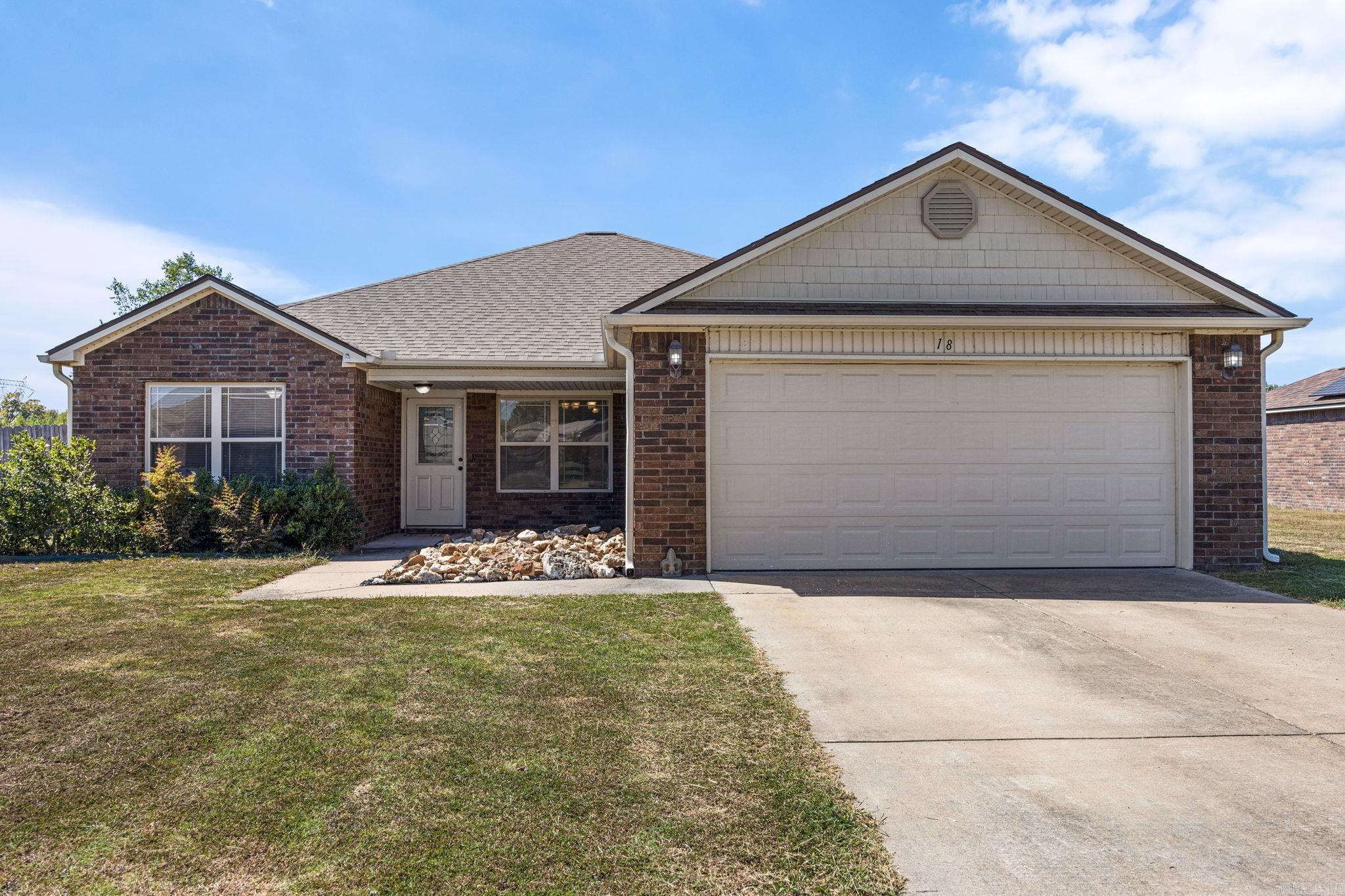 18 Heelstone Drive Property Photo 1