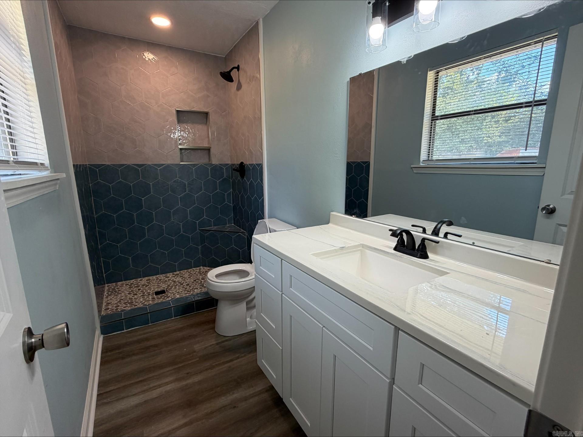 2104 West Street Property Photo 16