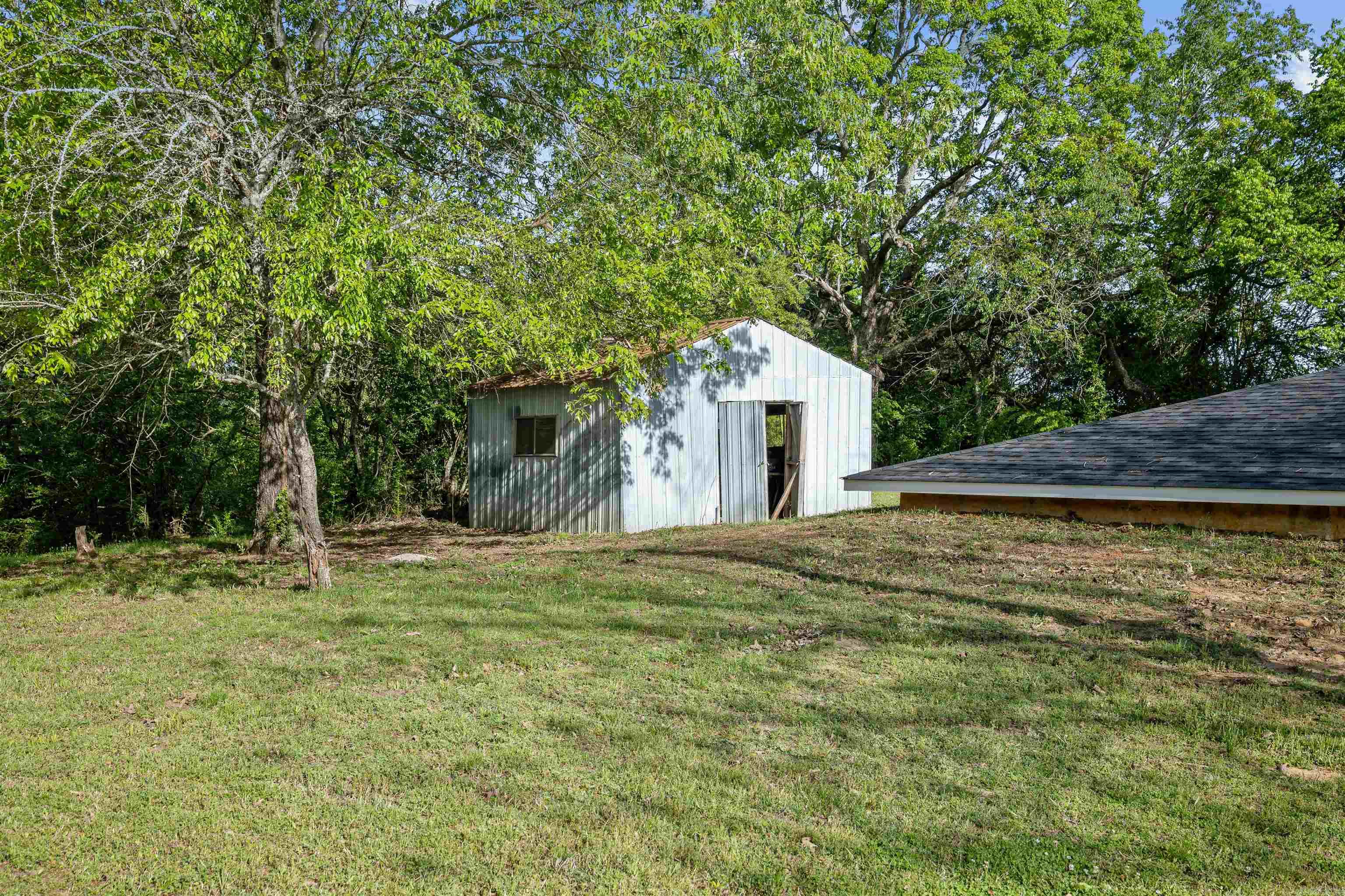 673 Cemetery Road Property Photo 20