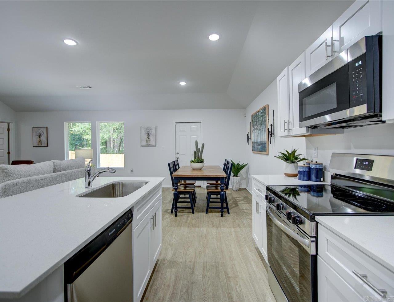 520 Chakka Loop Property Photo 6