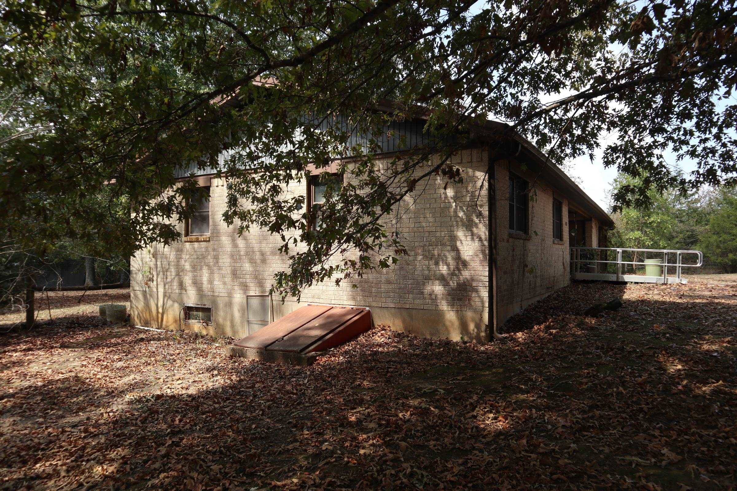 483 Ridge Rd Property Photo 7